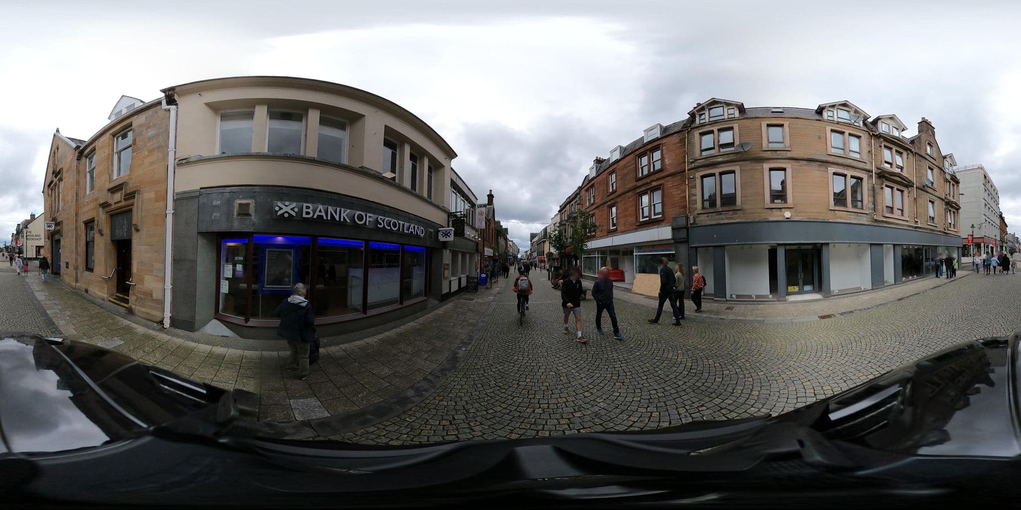 Street view near Ossian's Hotel, Fort William