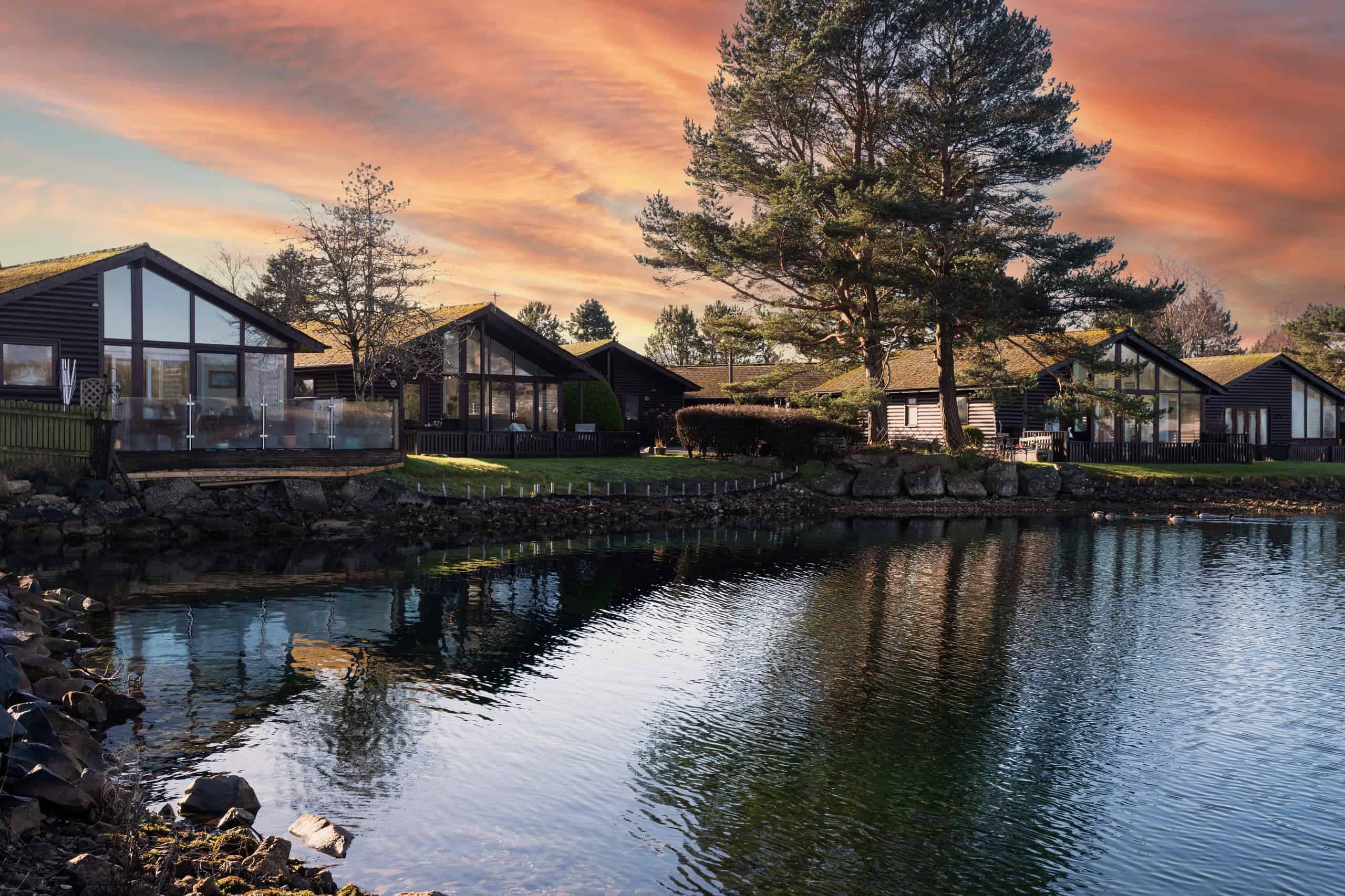 Sandmartin Lodge - Pine Lake Resort, Warton