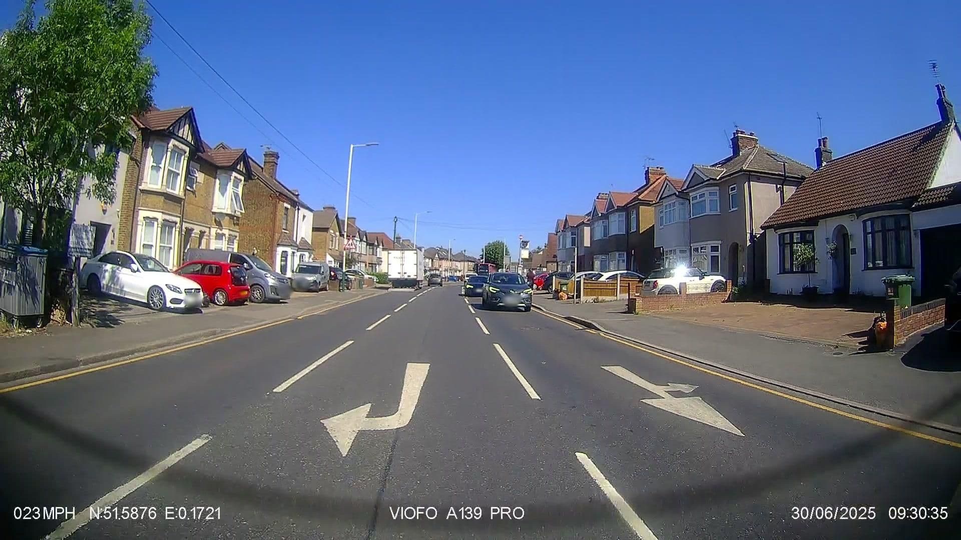 Street view near Havering Hotel, Collier Row — © IpswichEdits (CC BY-SA · Mapillary)