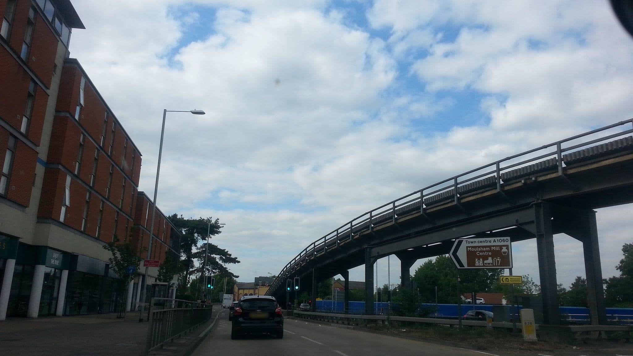 Street view near Travelodge Chelmsford, Chelmsford — © pseudonym (CC BY-SA · Mapillary)