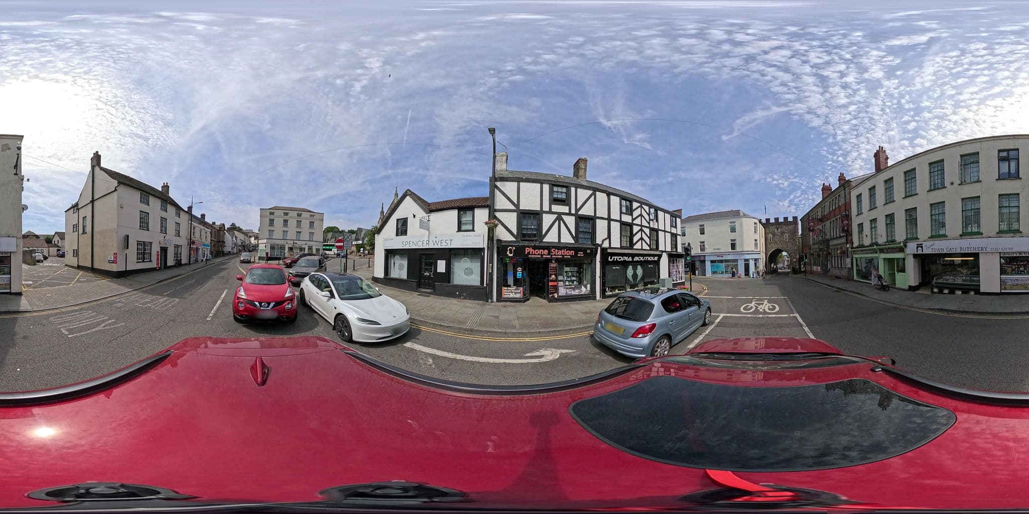Street view near George Hotel, Chepstow — © southglos (CC BY-SA · Mapillary)