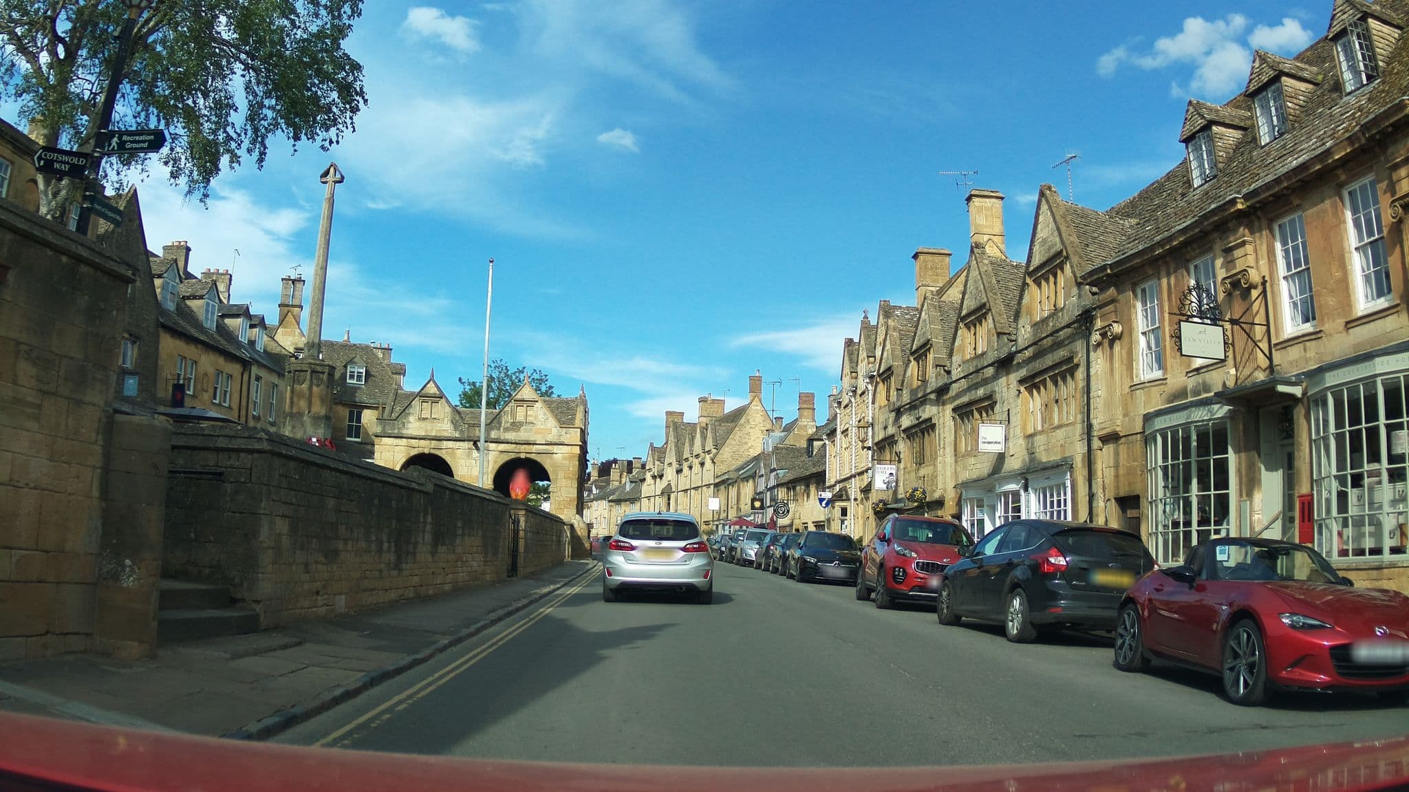 Street view near Woolmarket House, Chipping Campden — © southglos (CC BY-SA · Mapillary)