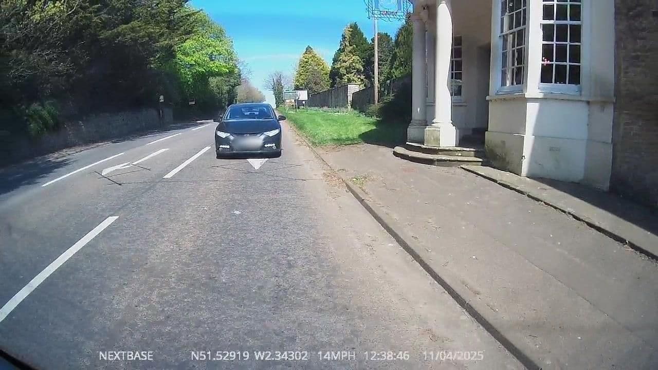Street view near Cross Hands Hotel, Chipping Sodbury — © OrangeHurst97 (CC BY-SA · Mapillary)