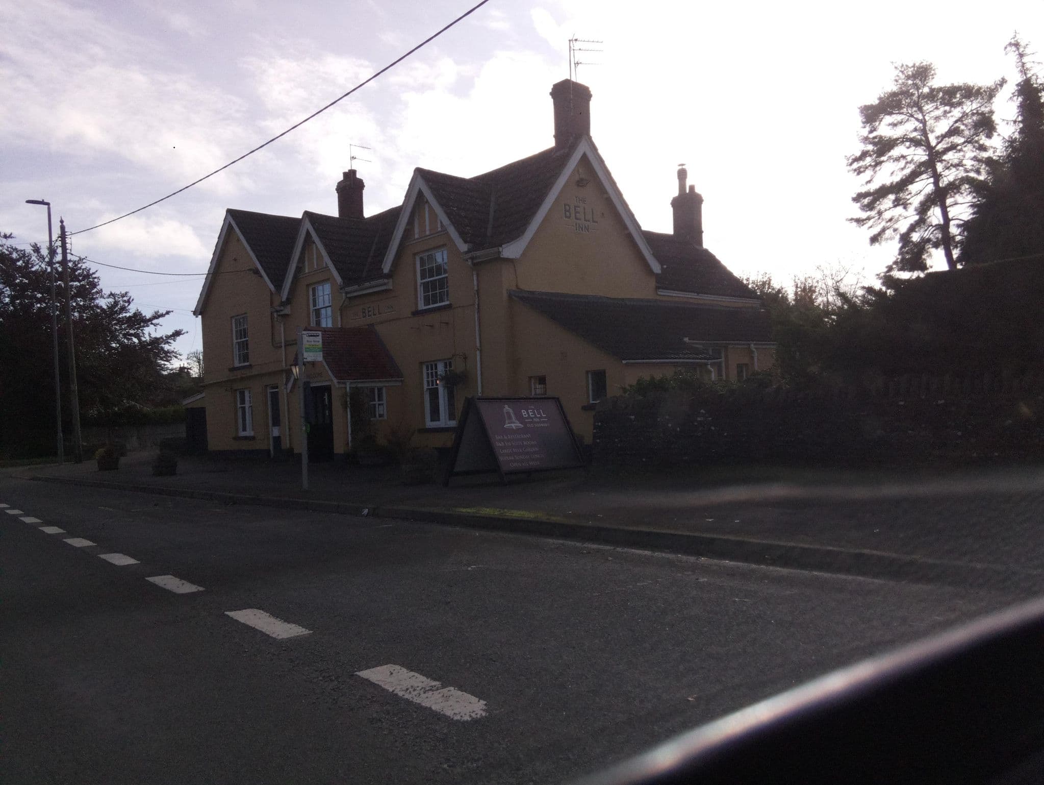 Street view near The Bell Inn, Chipping Sodbury — © southglos (CC BY-SA · Mapillary)