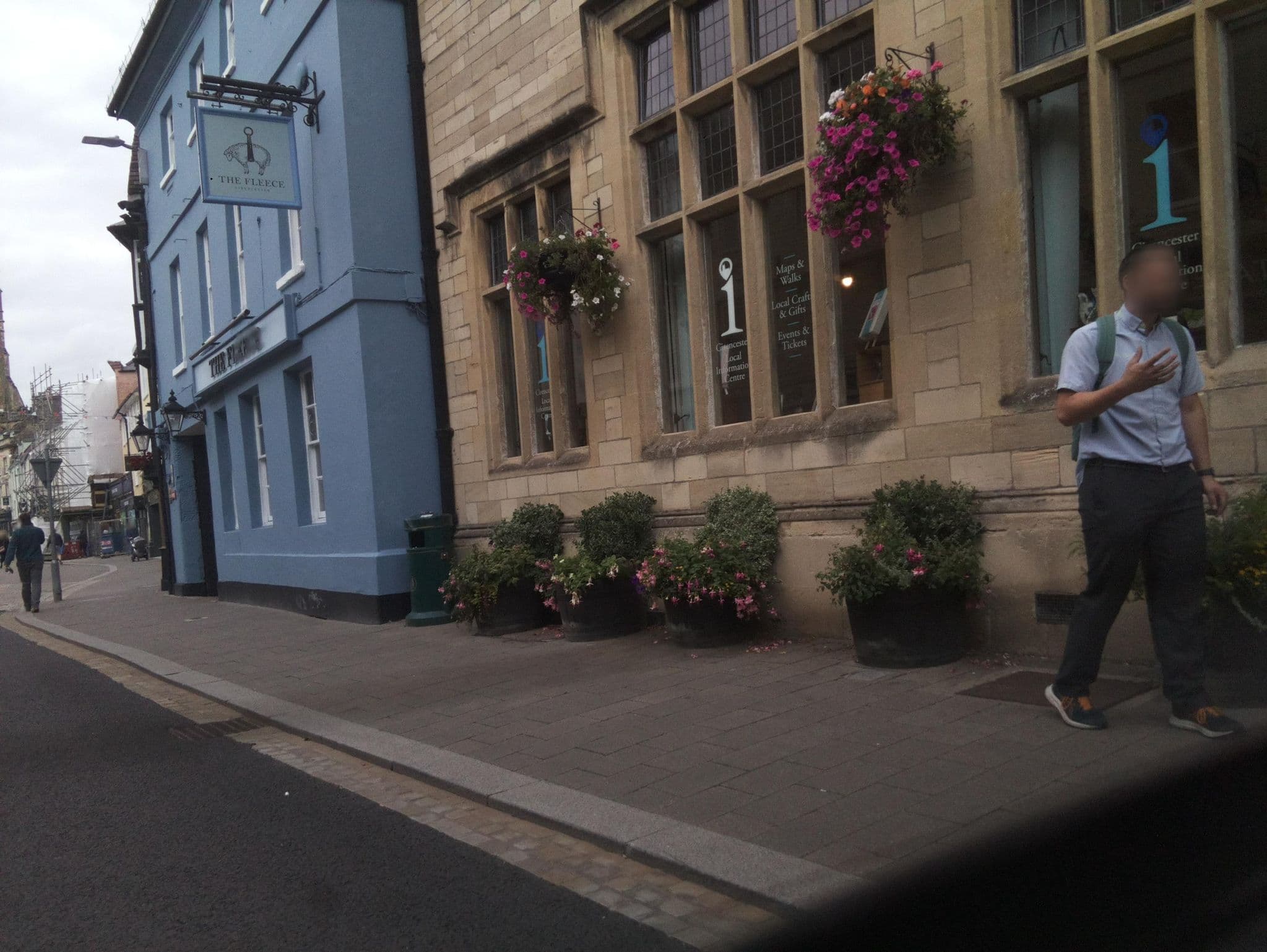 Street view near The Fleece at Cirencester, Cirencester — © southglos (CC BY-SA · Mapillary)