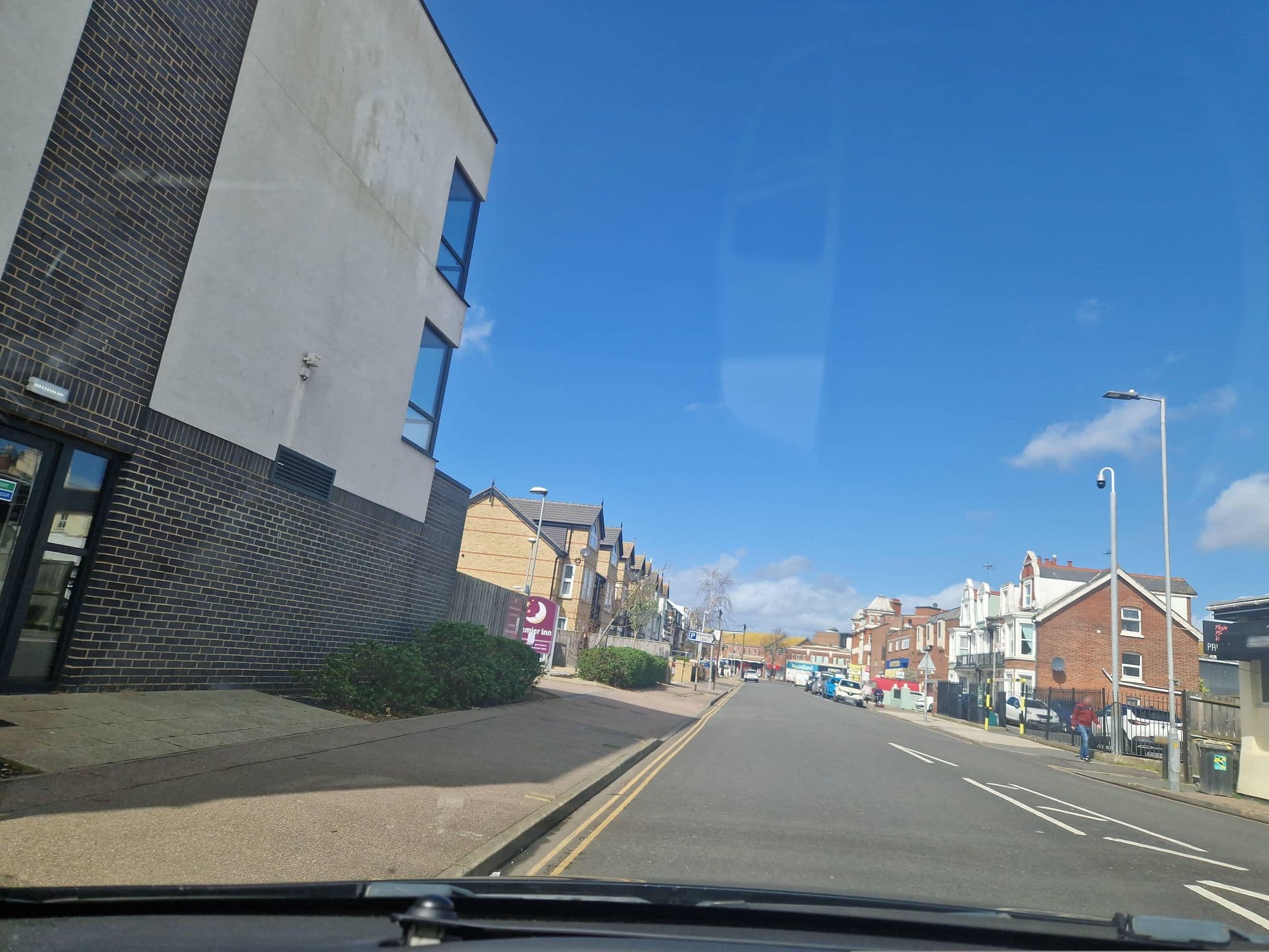 Street view near Premier Inn Clacton-On-Sea (Seafront) hotel, Clacton-on-Sea — © edloach (CC BY-SA · Mapillary)