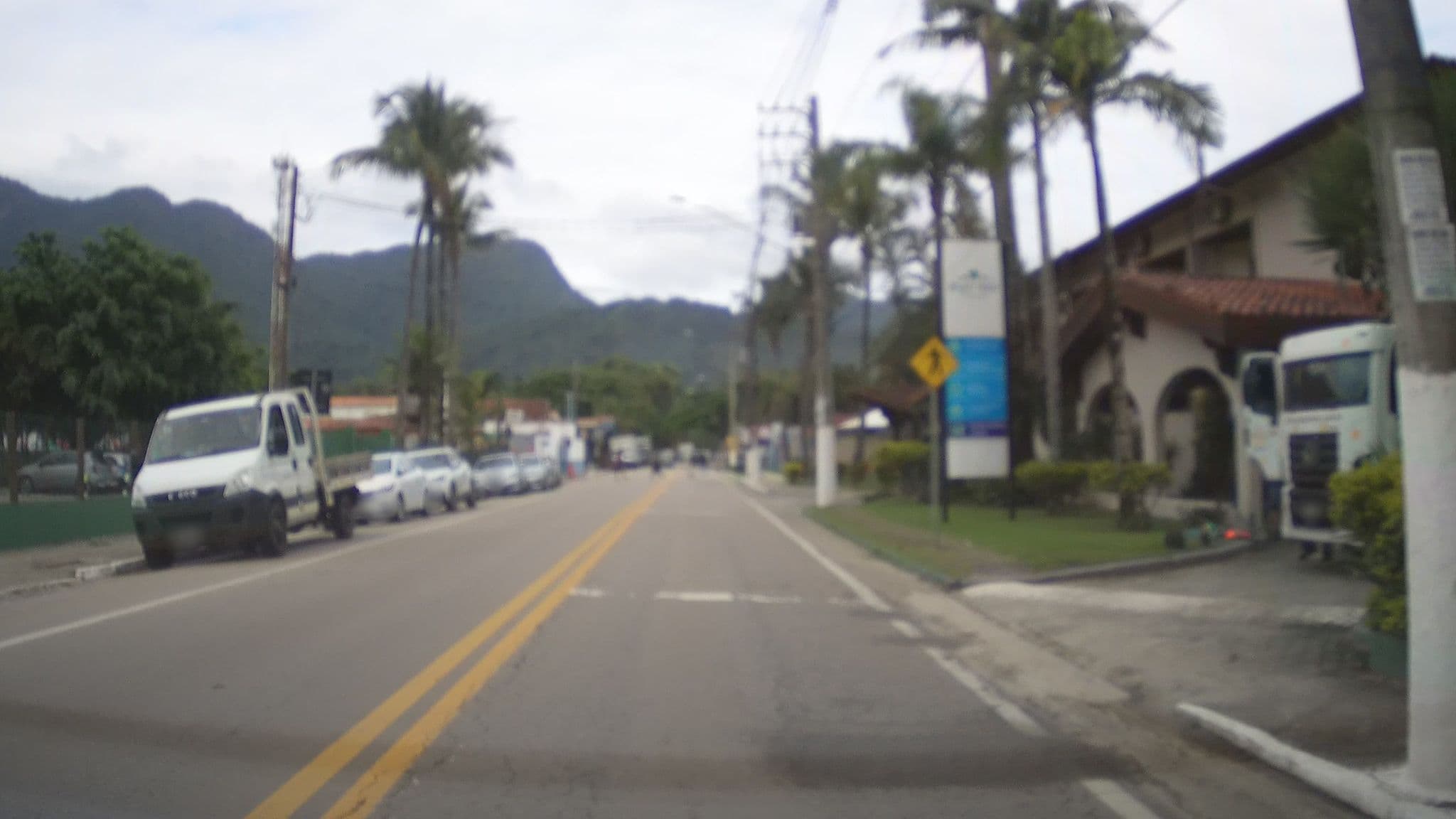 Street view near Pousada Passeio do Brig, Ilhabela — © marciosampaio (CC BY-SA · Mapillary)