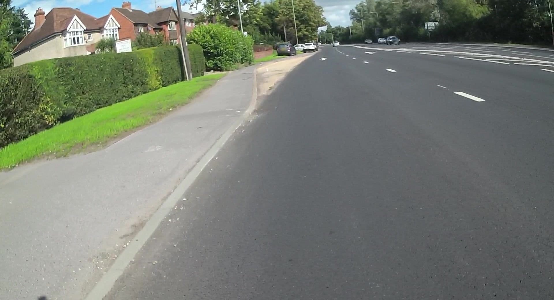 Street view near Guywood B&B, Newbury — © jpennycook (CC BY-SA · Mapillary)