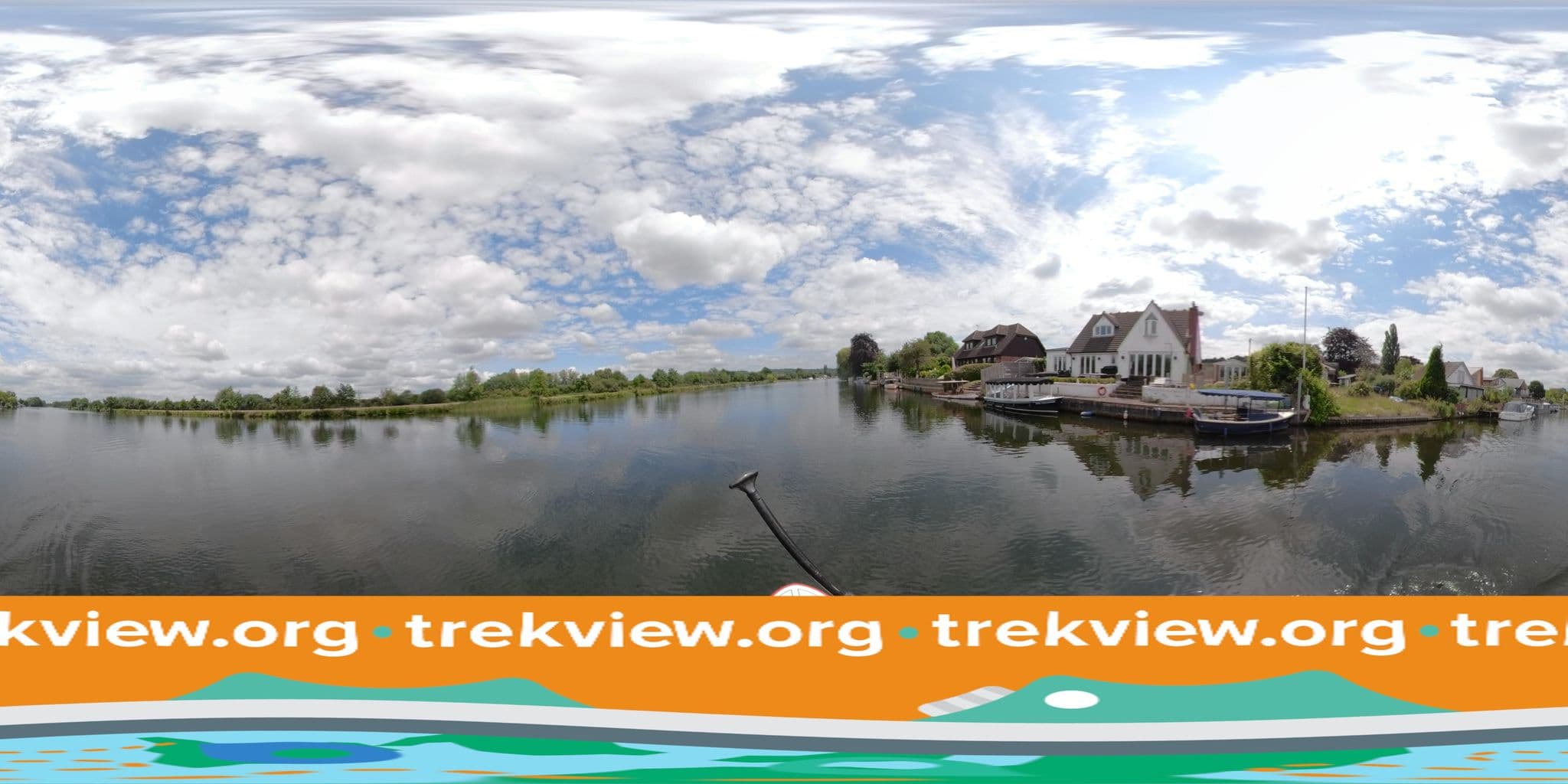 Street view near The Boat House, Little Marlow — © trekviewed (CC BY-SA · Mapillary)