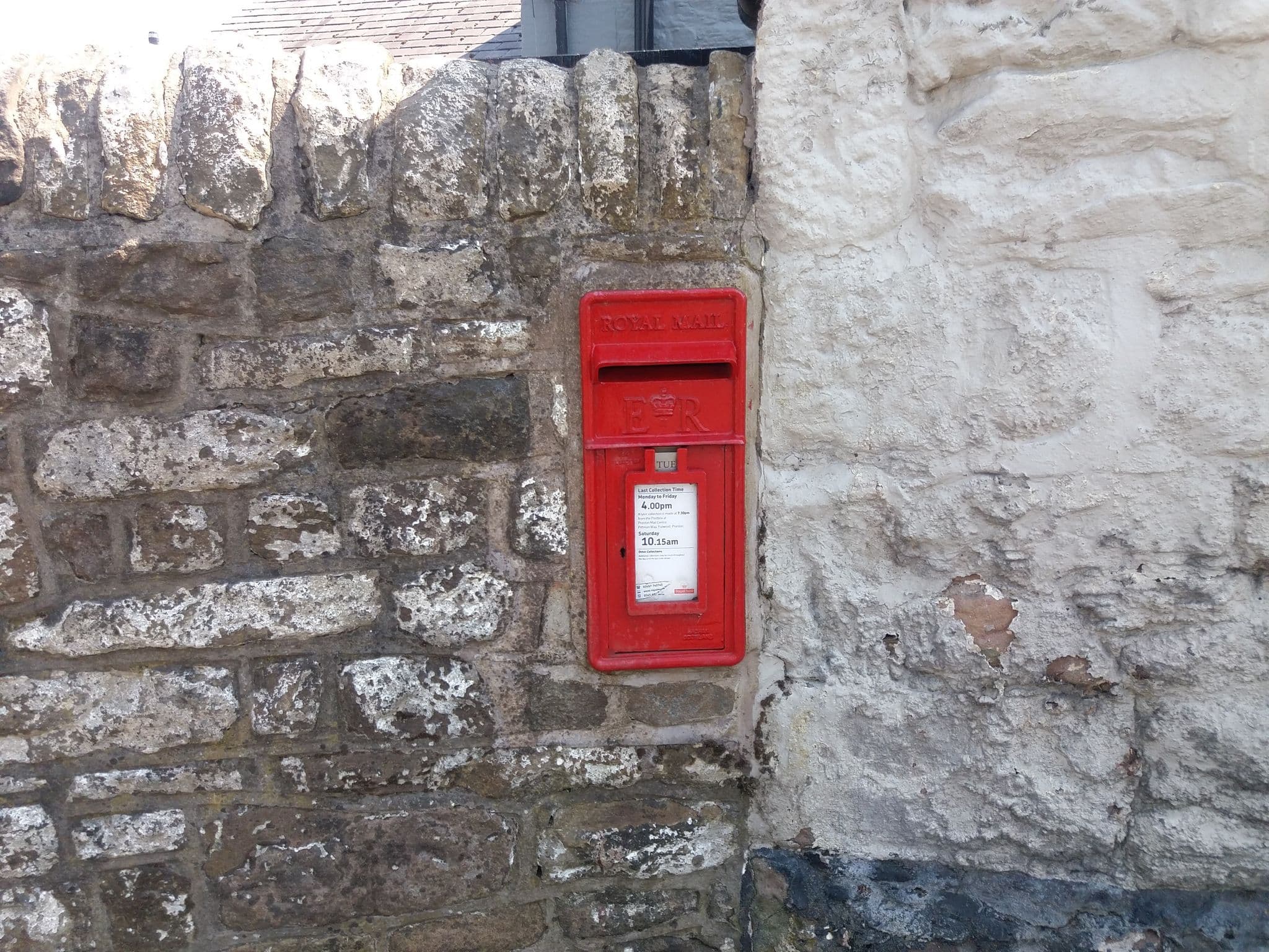 Street view near The Hinds Head Hotel, Coppull — © tonys999 (CC BY-SA · Mapillary)