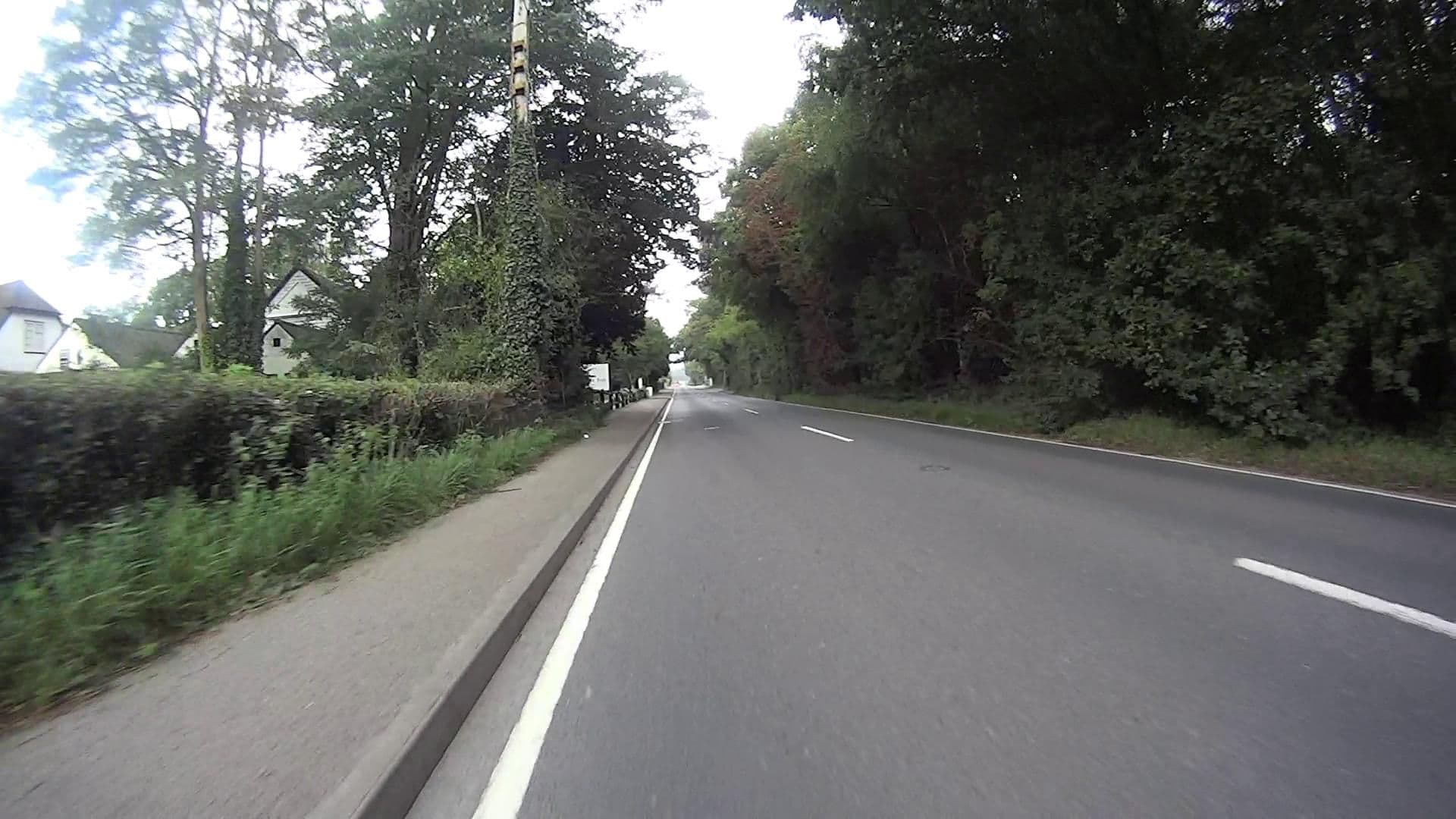 Street view near The Old House Inn, Copthorne — © daveemtb (CC BY-SA · Mapillary)