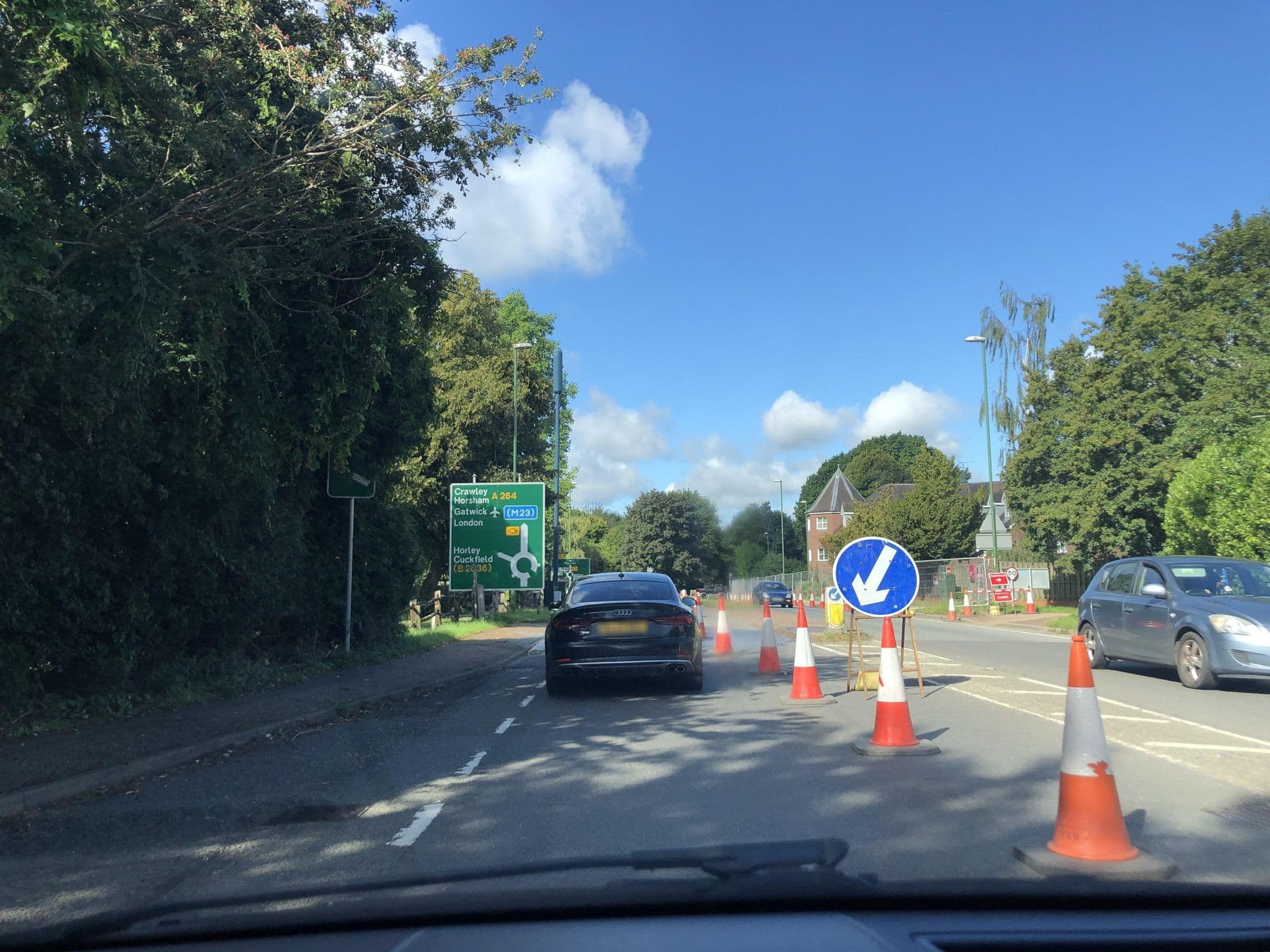 Street view near Copthorne Hotel, Copthorne — © laye (CC BY-SA · Mapillary)