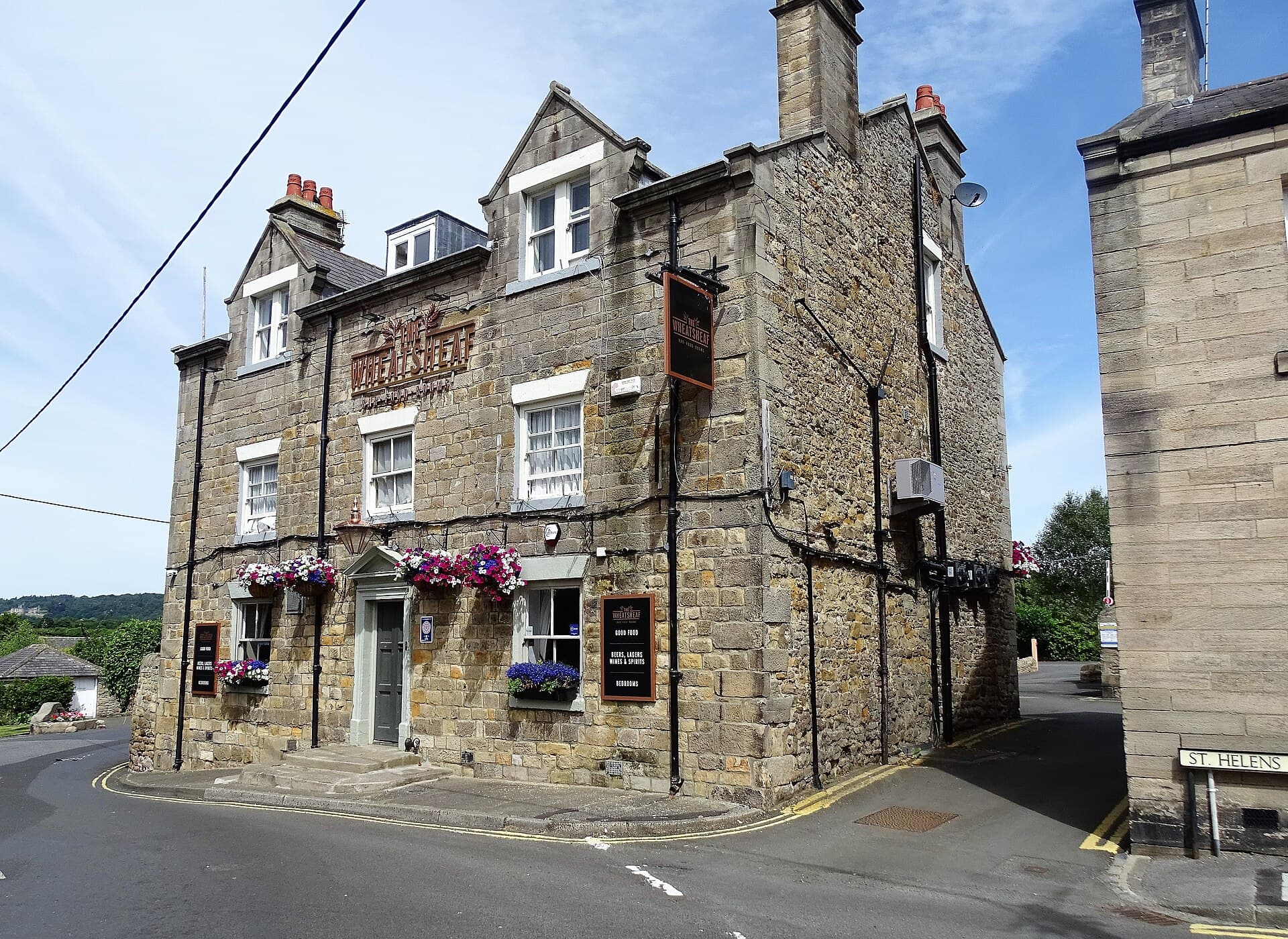 The Wheatsheaf Hotel (via Wikimedia Commons, CC BY-SA 2.0)