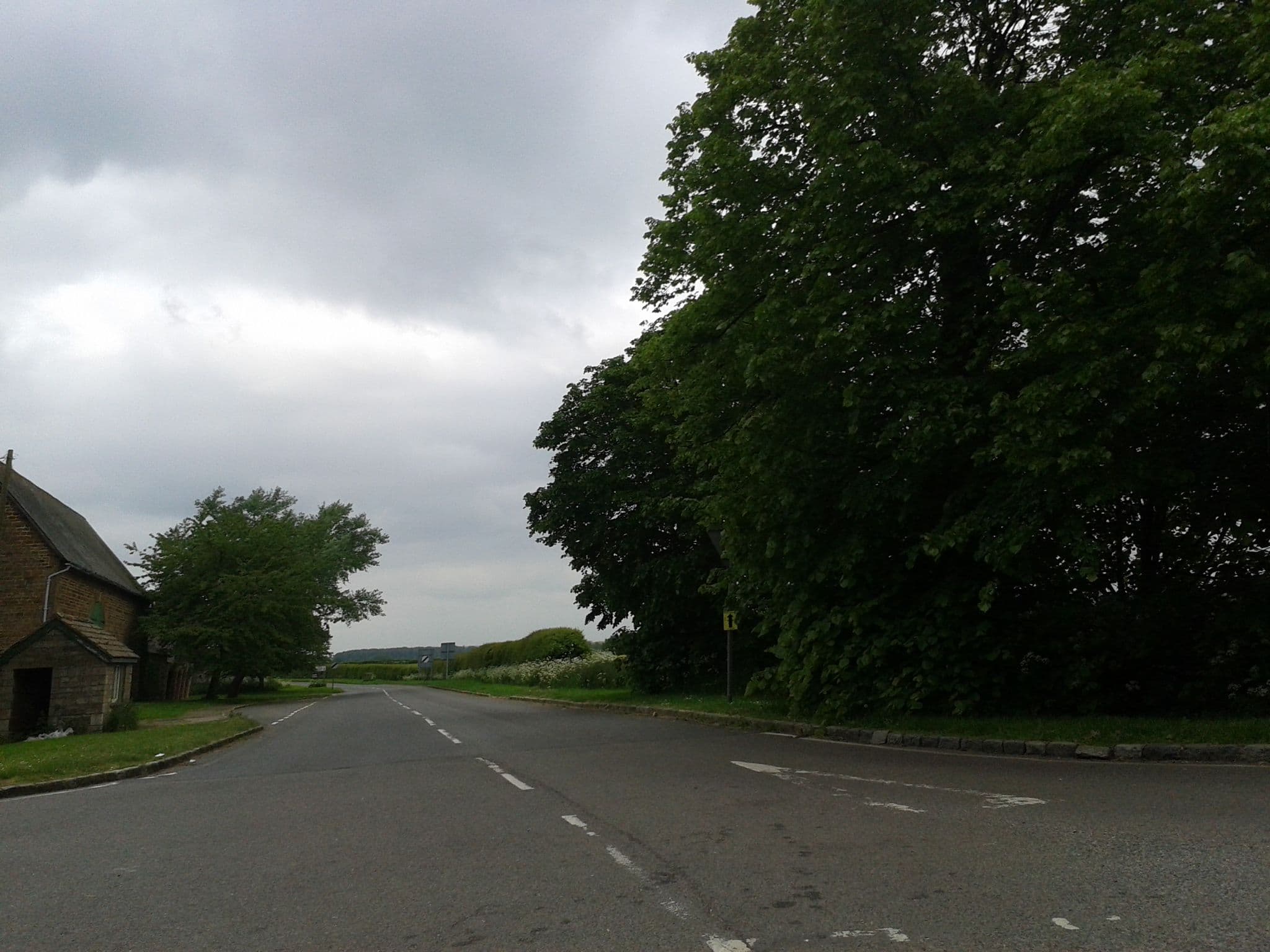 Street view near Castle Farm House B&B, Cottingham — © cyclestreets (CC BY-SA · Mapillary)