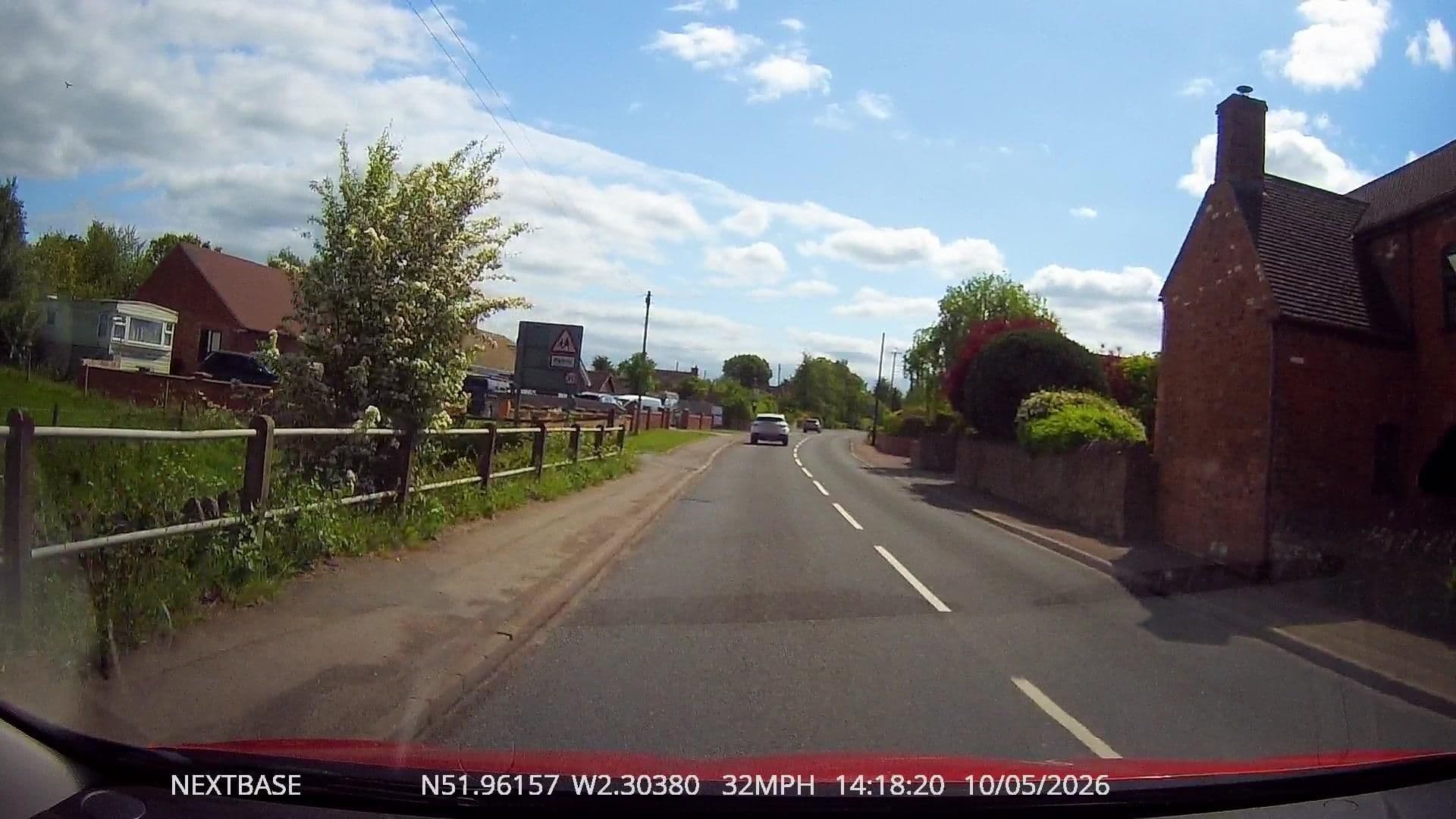 Street view near Nutshell Cottage Bed and Breakfast, Corse — © OrangeHurst97 (CC BY-SA · Mapillary)