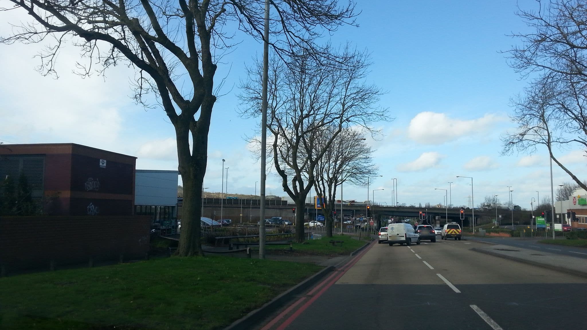 Street view near Redwings Lodge, Birmingham Oldbury, Oldbury — © adam2 (CC BY-SA · Mapillary)