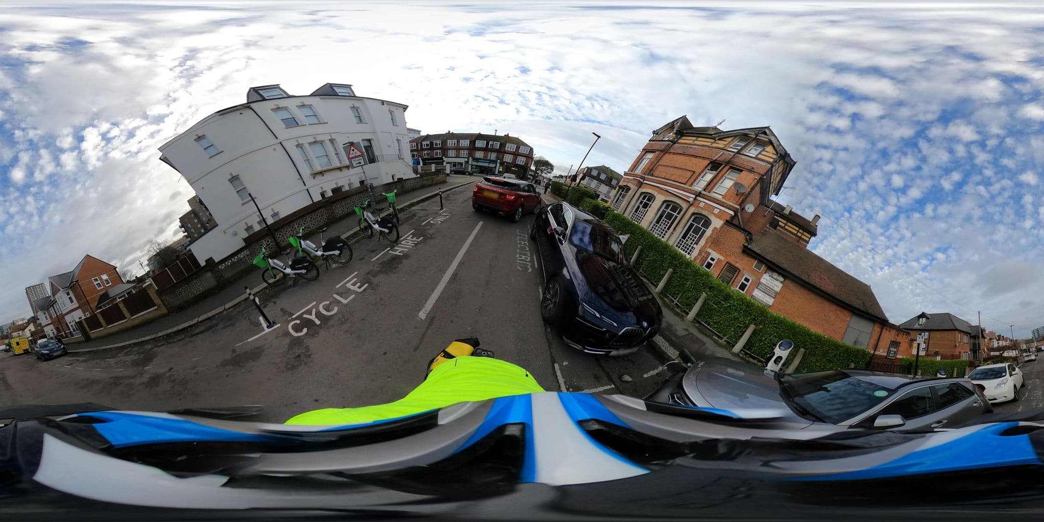 Street view near Hotel 102, Hounslow — © milhouse (CC BY-SA · Mapillary)