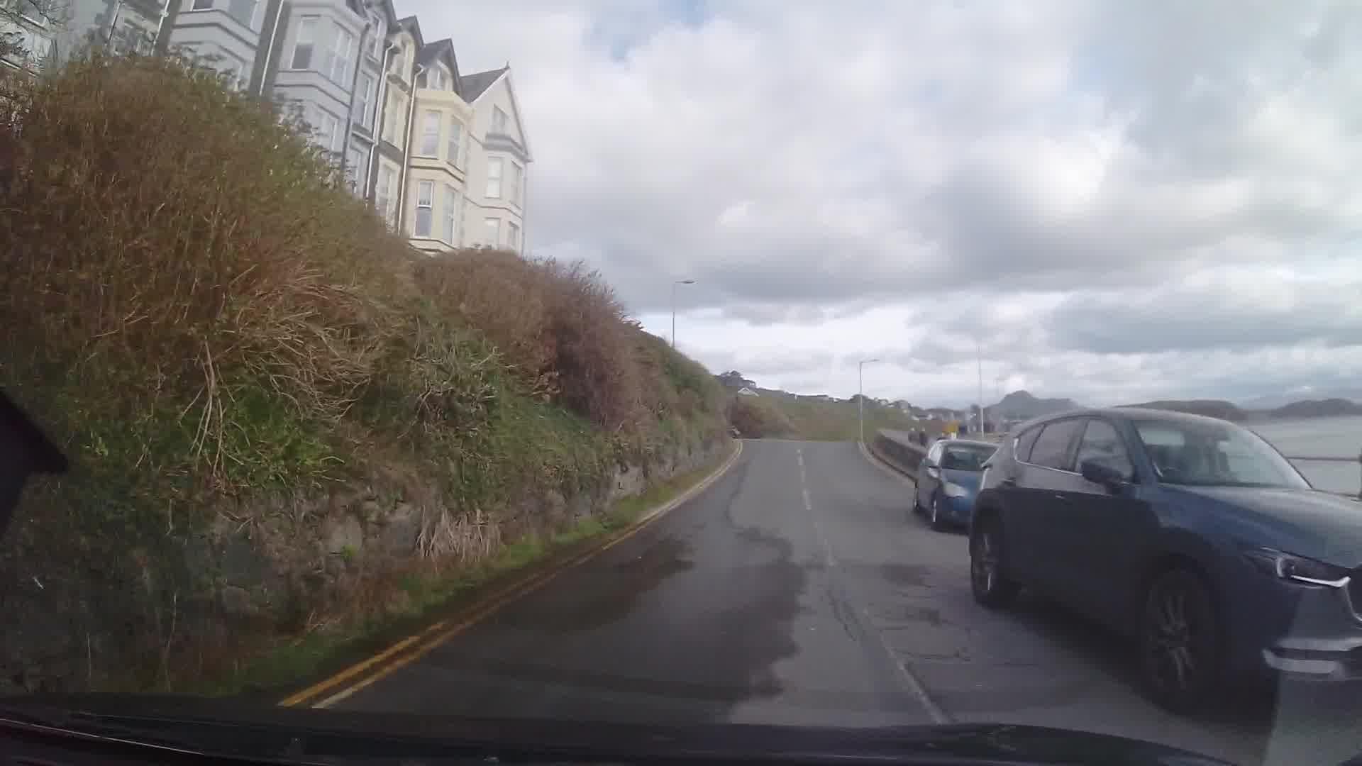 Street view near Caerwylan Hotel & Tonnau Restaurant, Criccieth — © trigpoint (CC BY-SA · Mapillary)