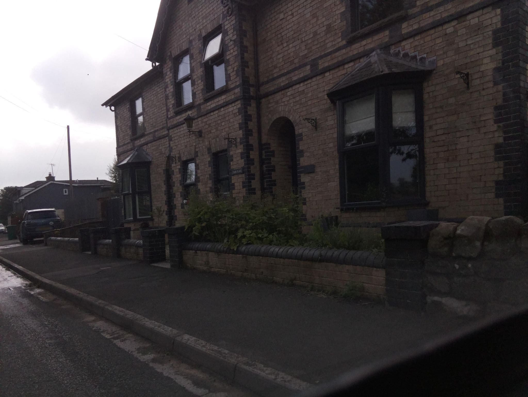 Street view near Park Place Guest House, Crickhowell — © southglos (CC BY-SA · Mapillary)