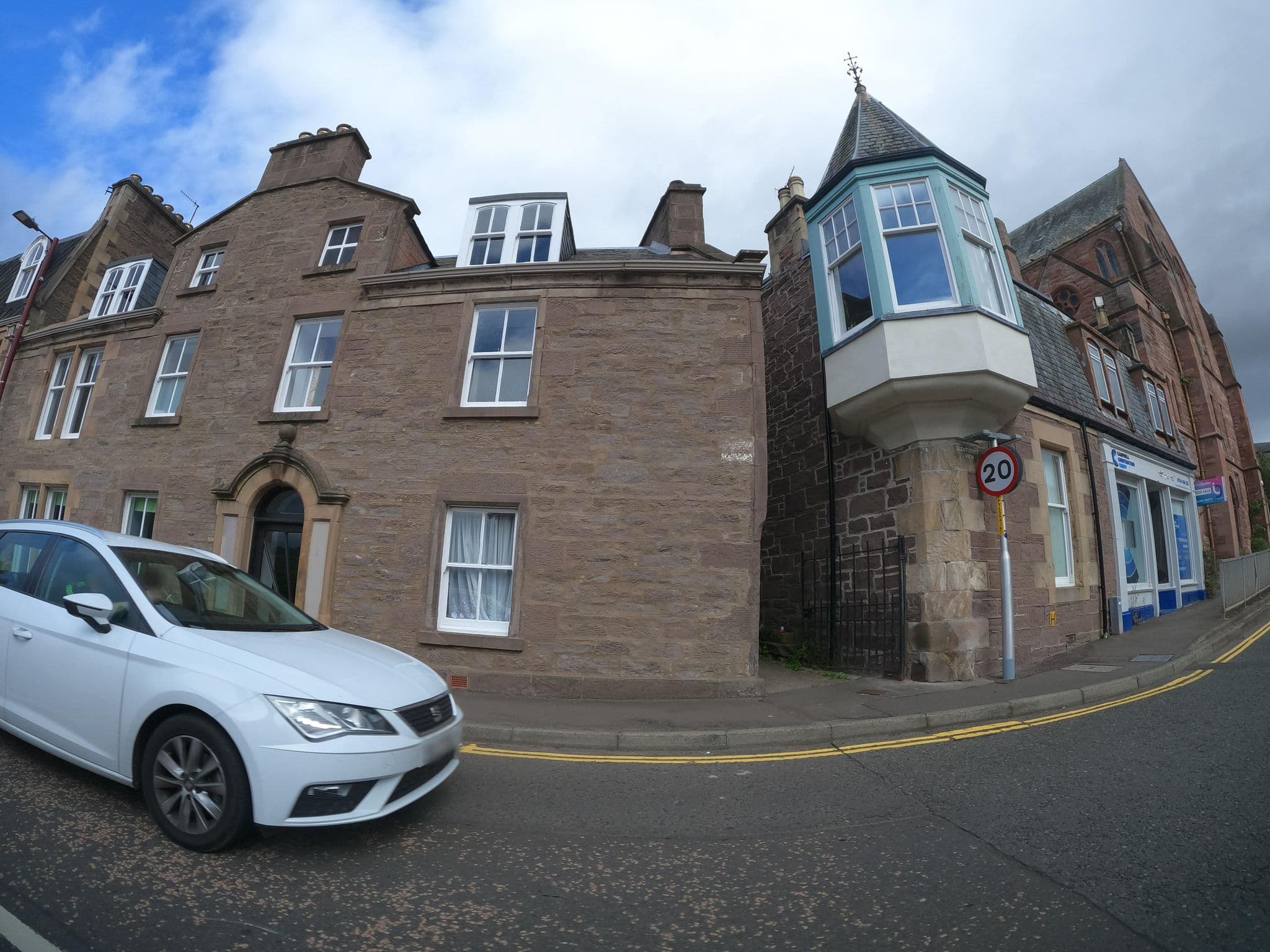 Street view near Leven House Bed and Breakfast - Double Room, Crieff — © hobgoblin (CC BY-SA · Mapillary)