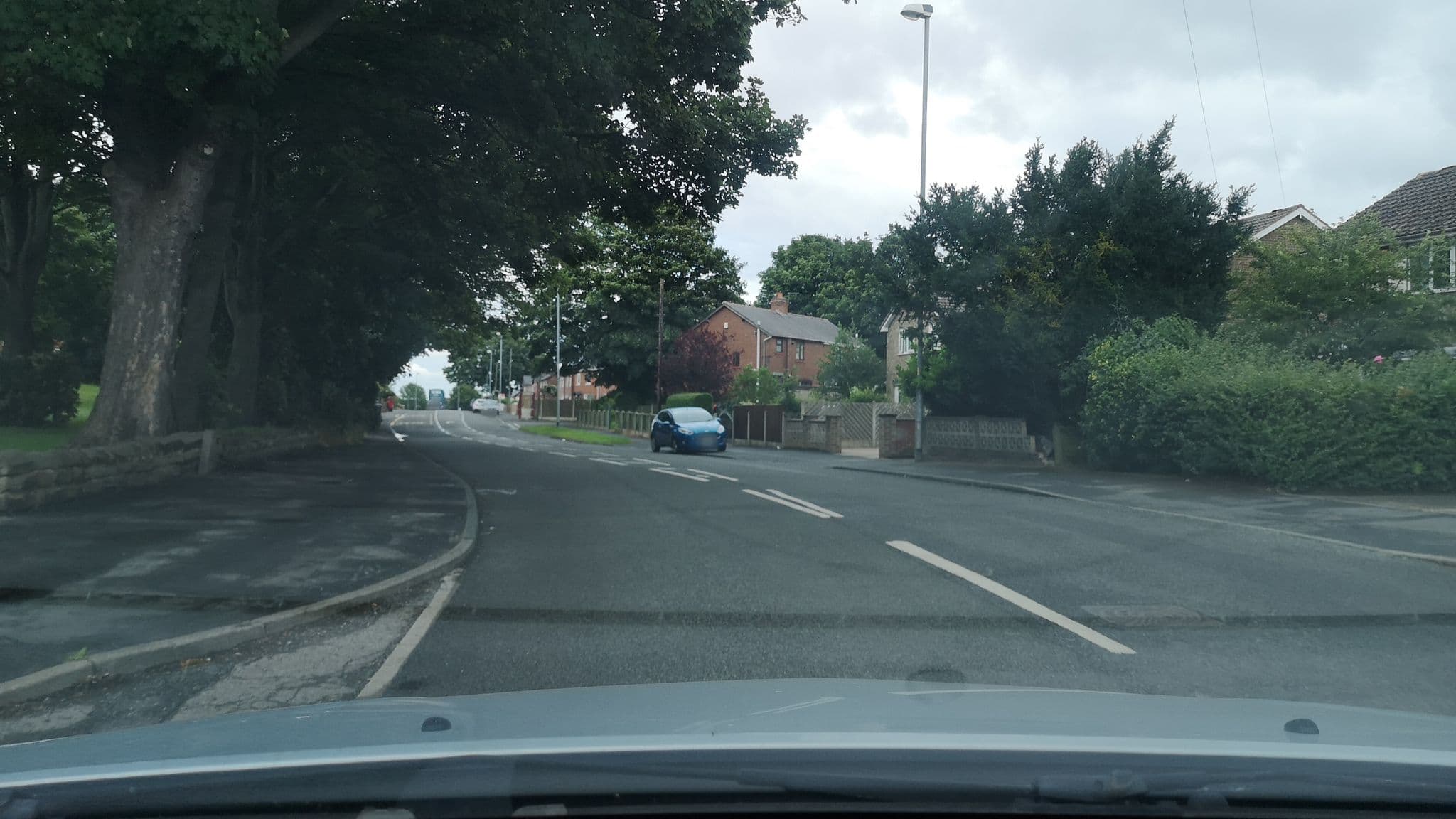 Street view near Manor Inn, Crofton — © cuttlebug (CC BY-SA · Mapillary)