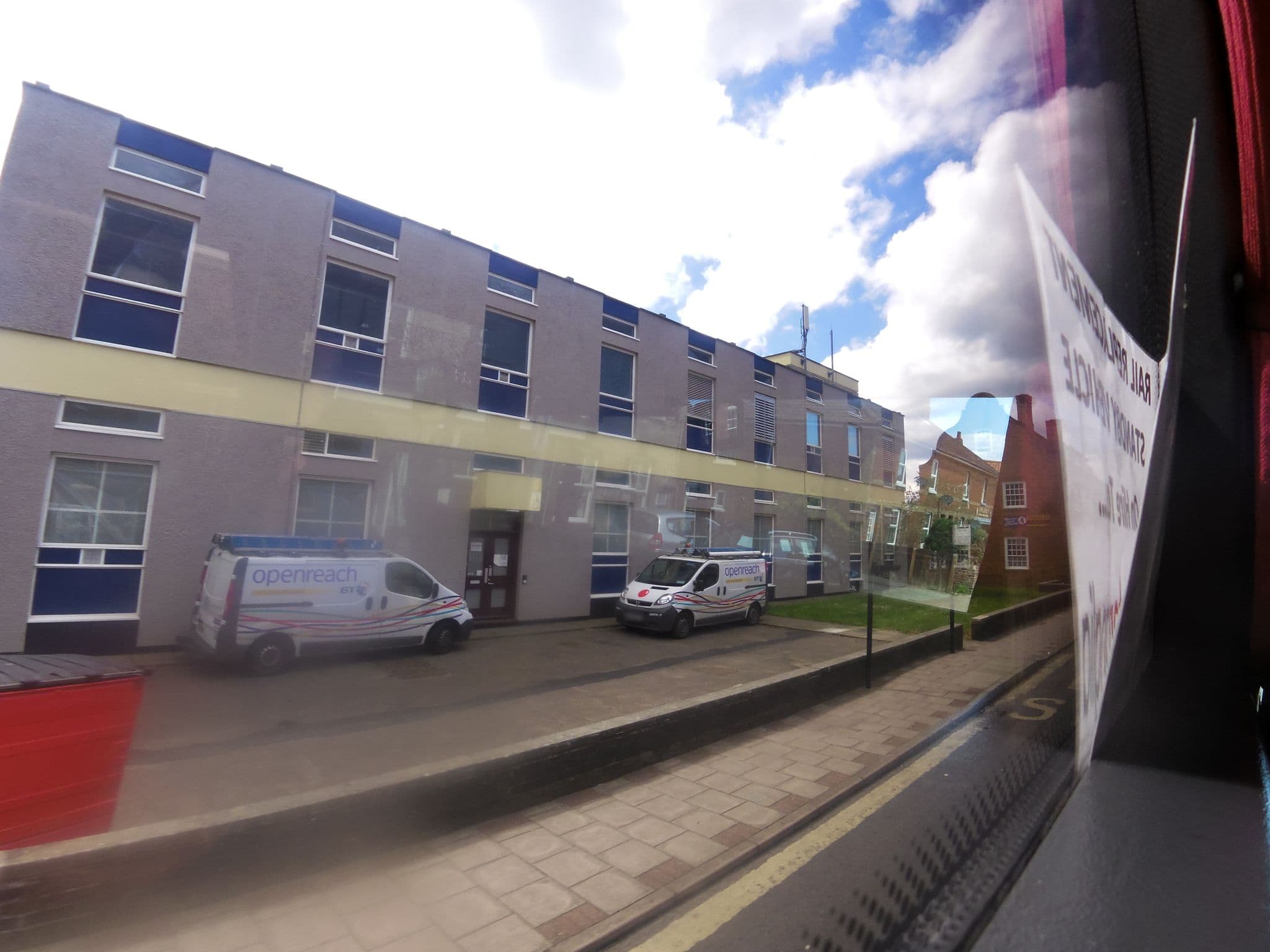 Street view near Cromer Cottage, Cromer — © smsm1 (CC BY-SA · Mapillary)