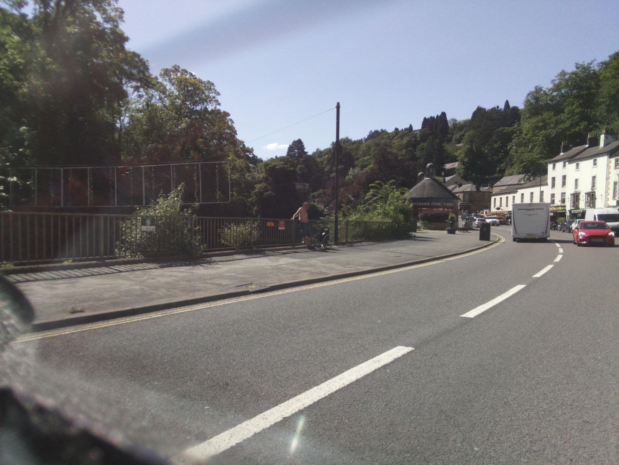 Street view near Hodgkinsons Hotel Matlock Bath, Cromford — © southglos (CC BY-SA · Mapillary)
