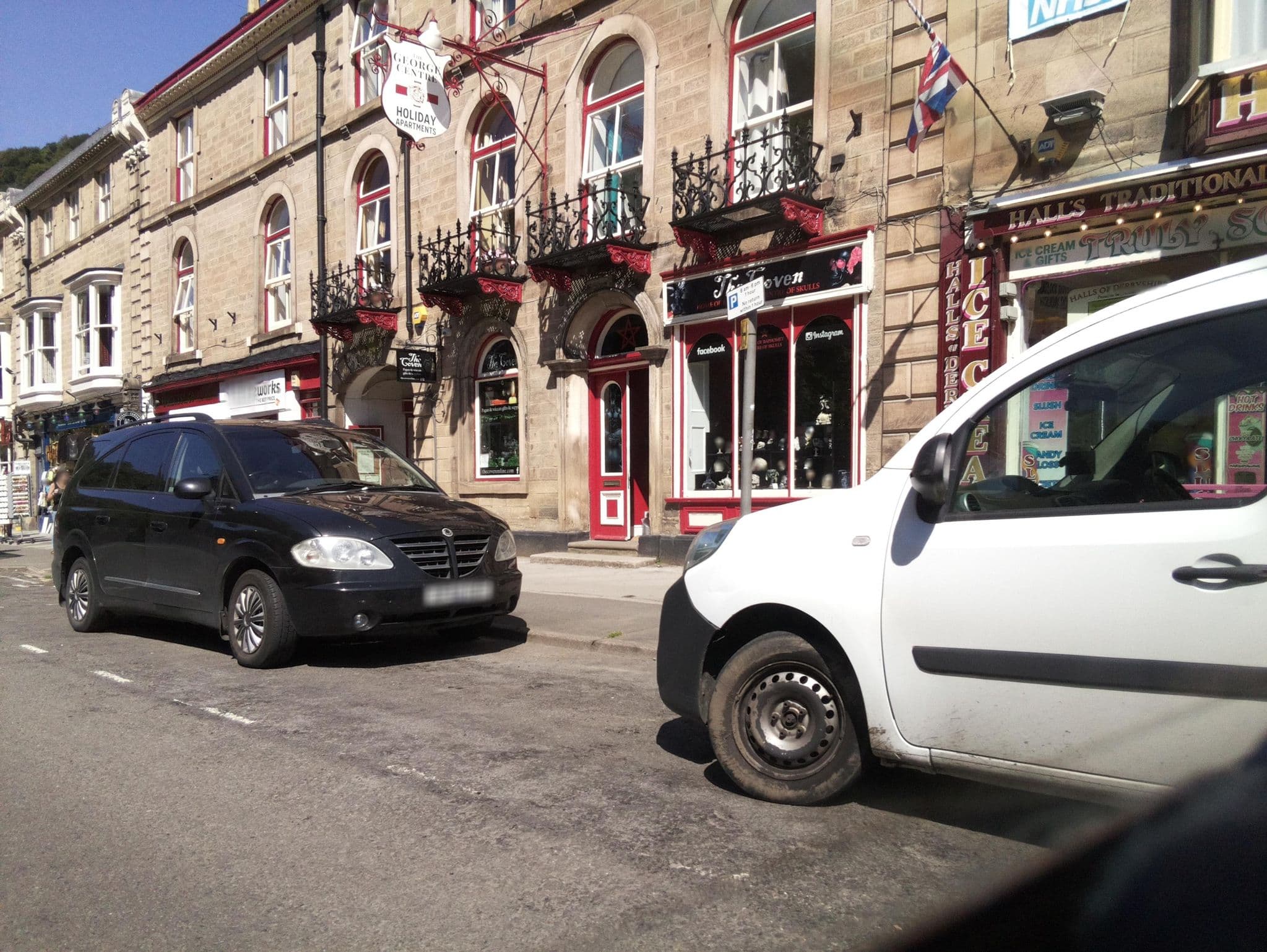 Street view near The George Centre, Cromford — © southglos (CC BY-SA · Mapillary)