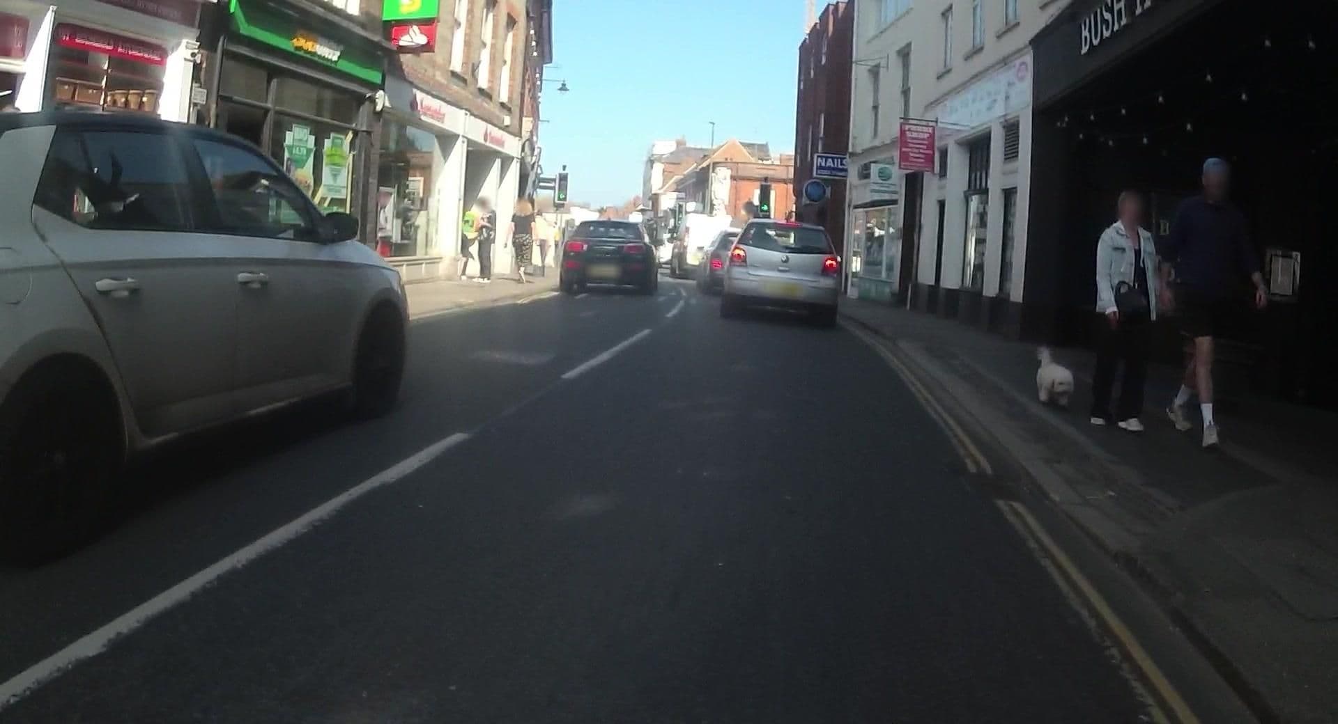 Street view near Garden Restaurant & Oak Lounge at The Bush Hotel, Farnham — © jpennycook (CC BY-SA · Mapillary)