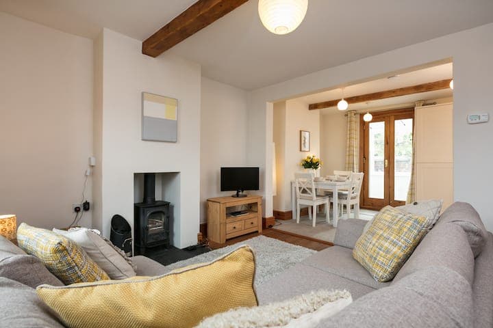 Croston Cottage, Croston