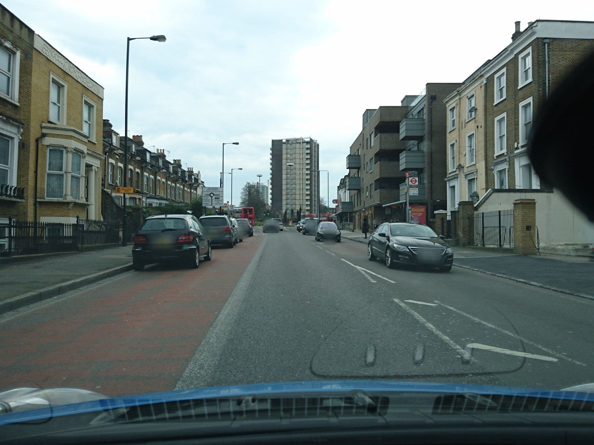 Street view near Inner London Hotels, Stamford Hill — © zymurgic (CC BY-SA · Mapillary)