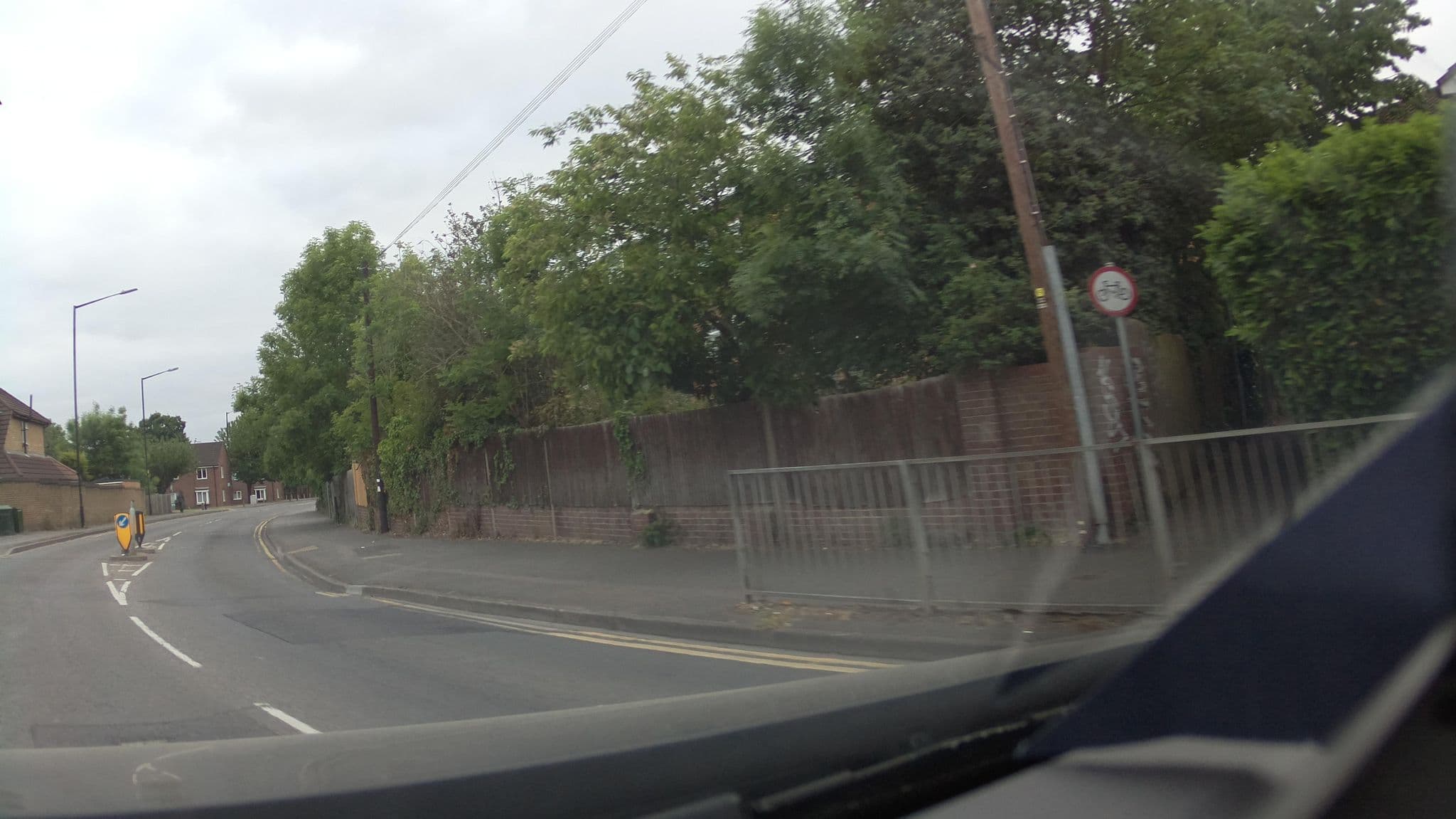 Street view near Avondale Guest House, Slough — © southglos (CC BY-SA · Mapillary)