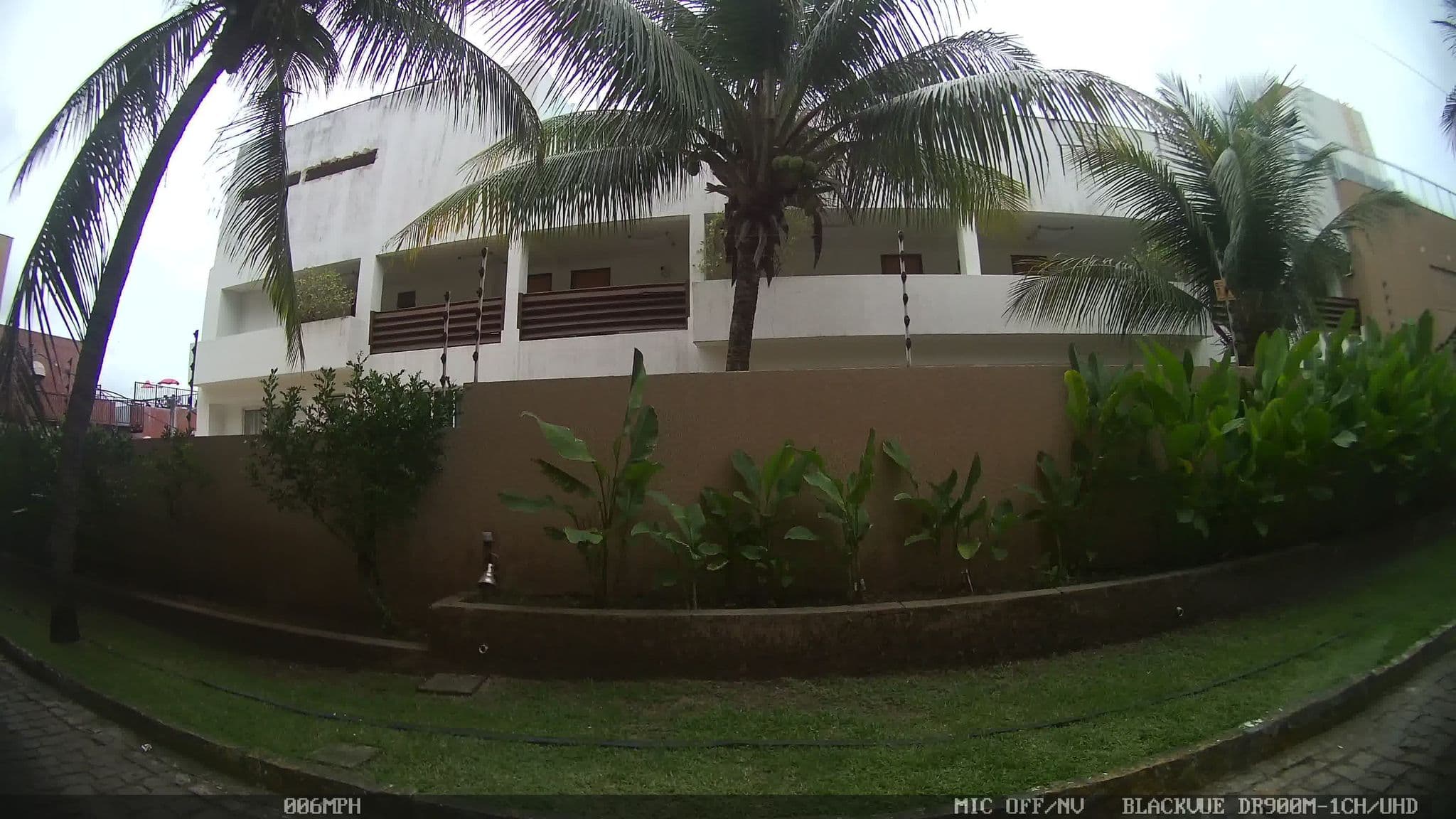 Street view near Vip Praia Hotel, Natal — © kaart_4 (CC BY-SA · Mapillary)