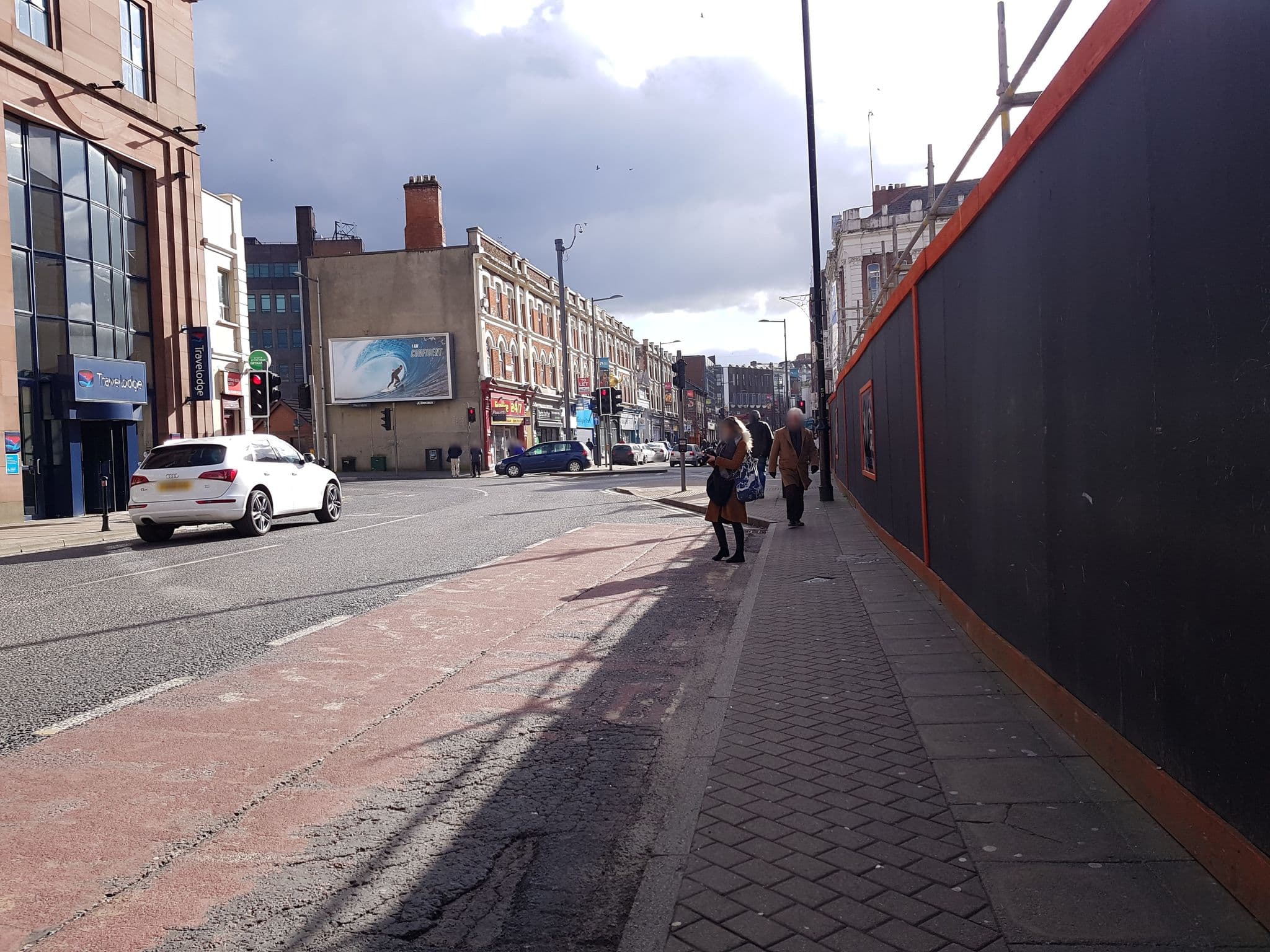 Street view near The Maiden City Hotel, Derry — © matthewitt (CC BY-SA · Mapillary)