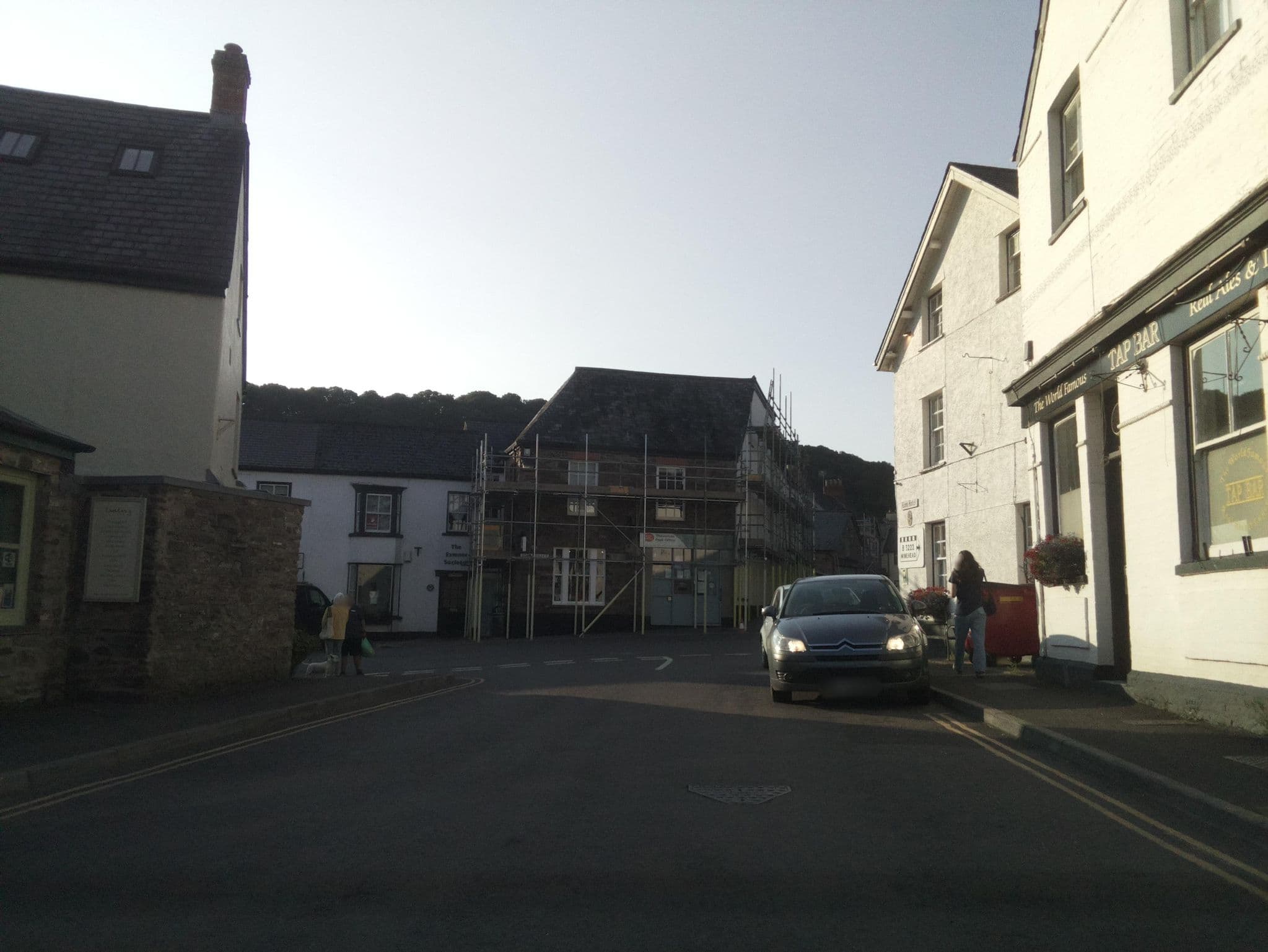 Street view near Lion Hotel & Restaurant, Dulverton — © southglos (CC BY-SA · Mapillary)