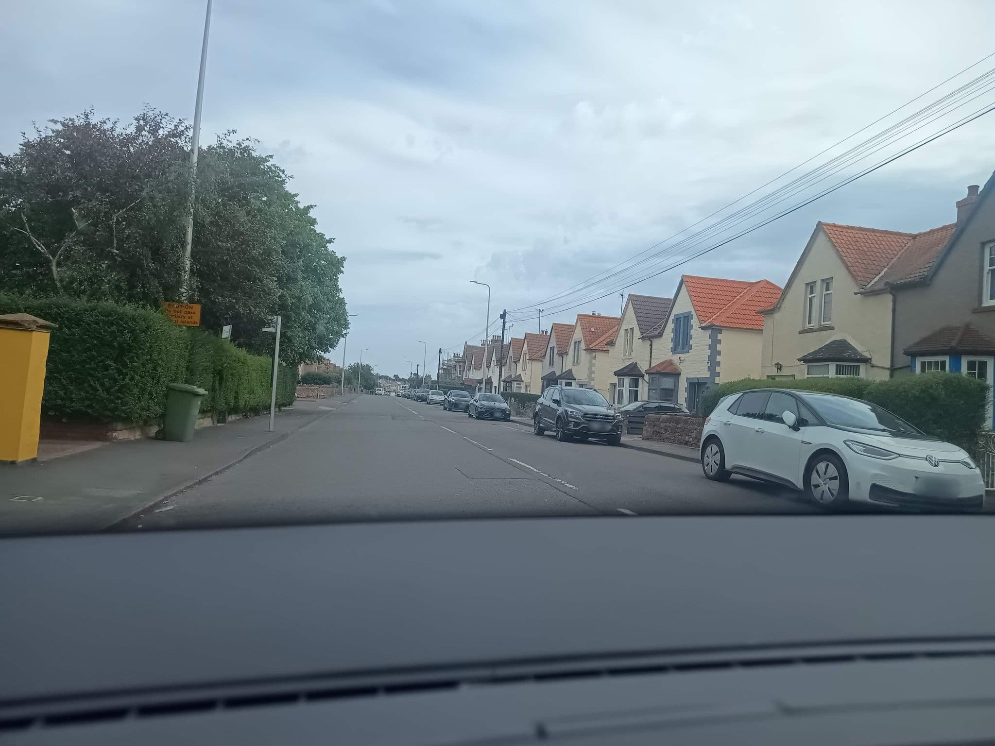 Street view near Springfield Guest House, Dunbar — © zuse (CC BY-SA · Mapillary)