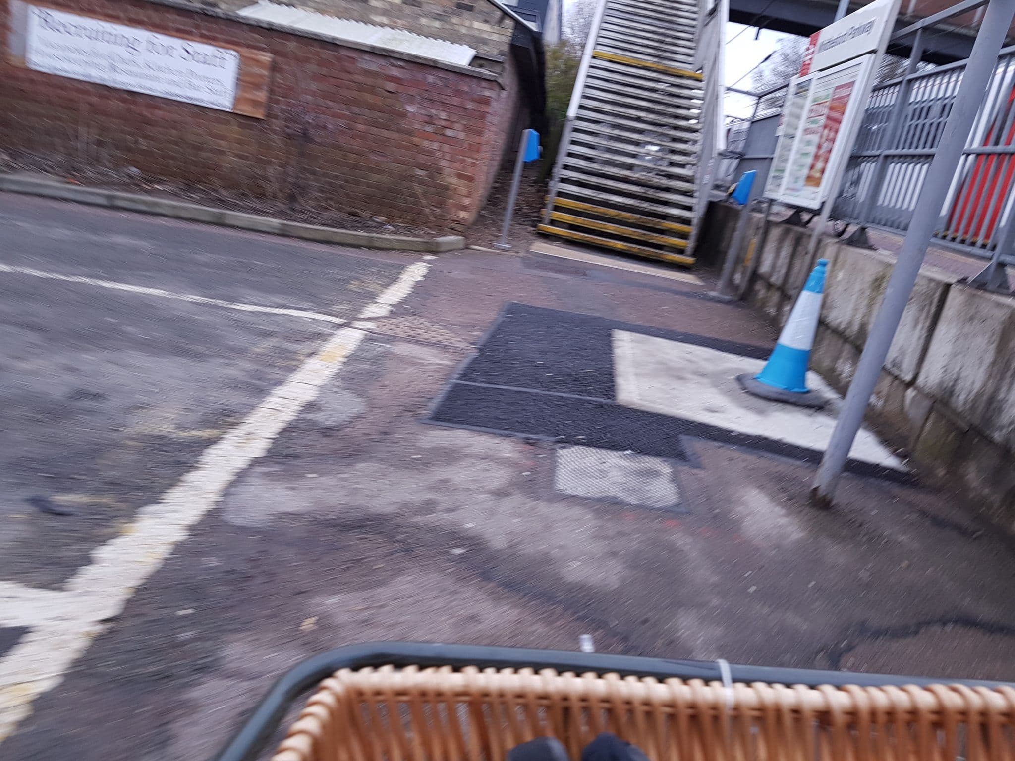 Street view near Red Lion Hotel, Duxford — © cyclestreets (CC BY-SA · Mapillary)