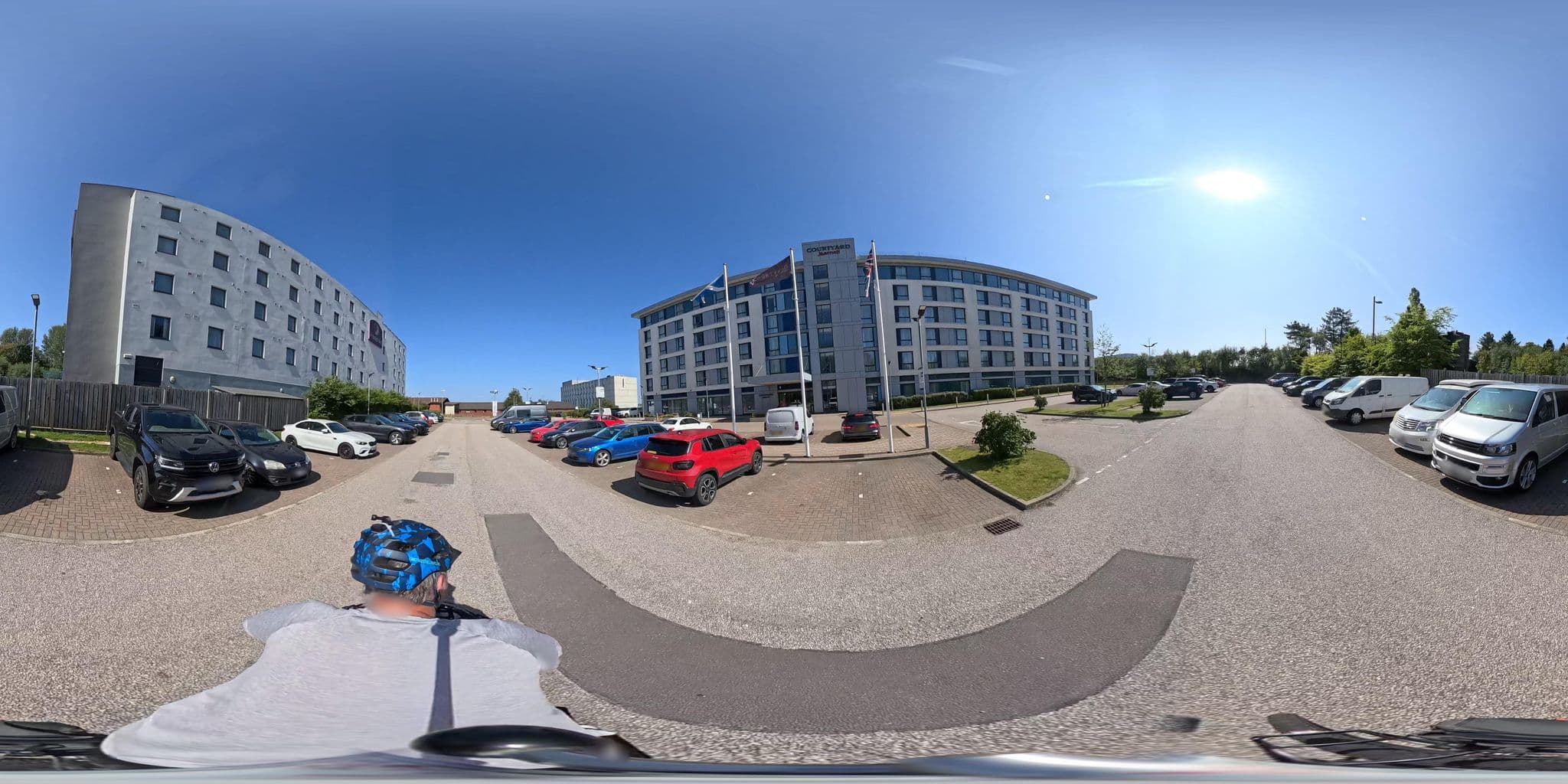 Street view near Premier Inn Aberdeen Airport (Dyce) hotel, Dyce — © coetserw (CC BY-SA · Mapillary)