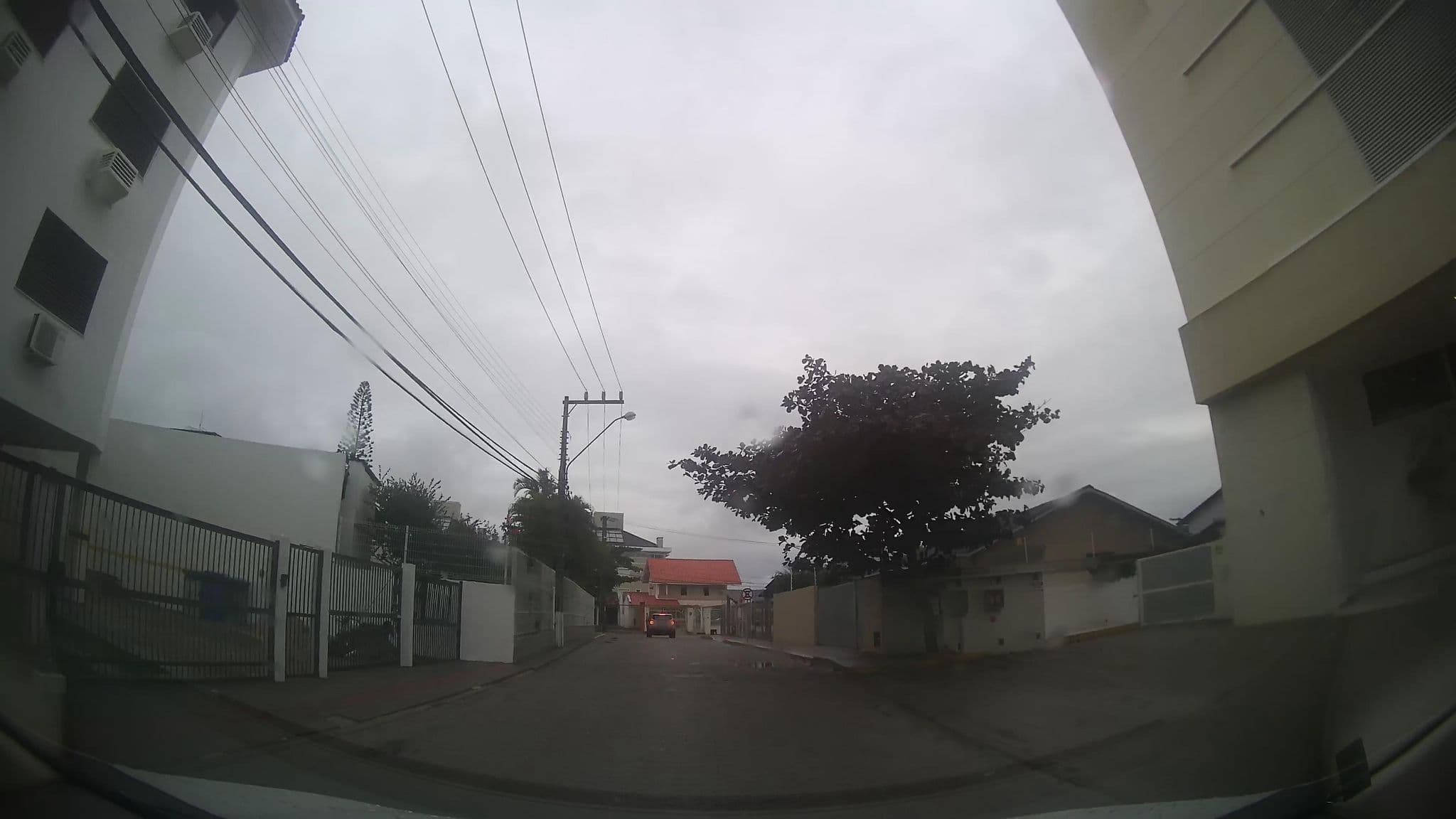 Street view near Hotel Porto Sol Ingleses, Itacorubi — © marciosampaio (CC BY-SA · Mapillary)