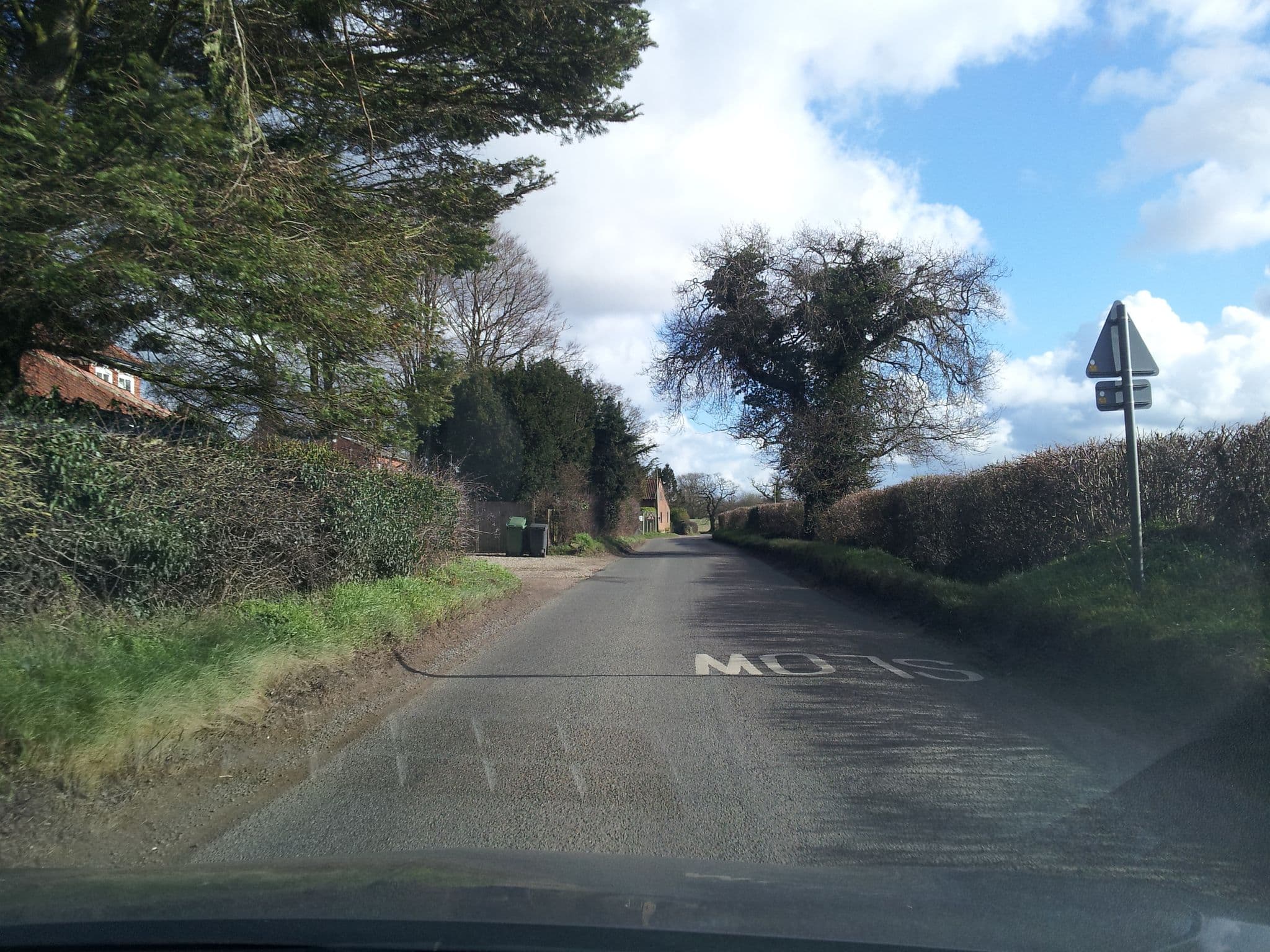 Street view near Cabin Hideaway, Mattishall — © adam2 (CC BY-SA · Mapillary)