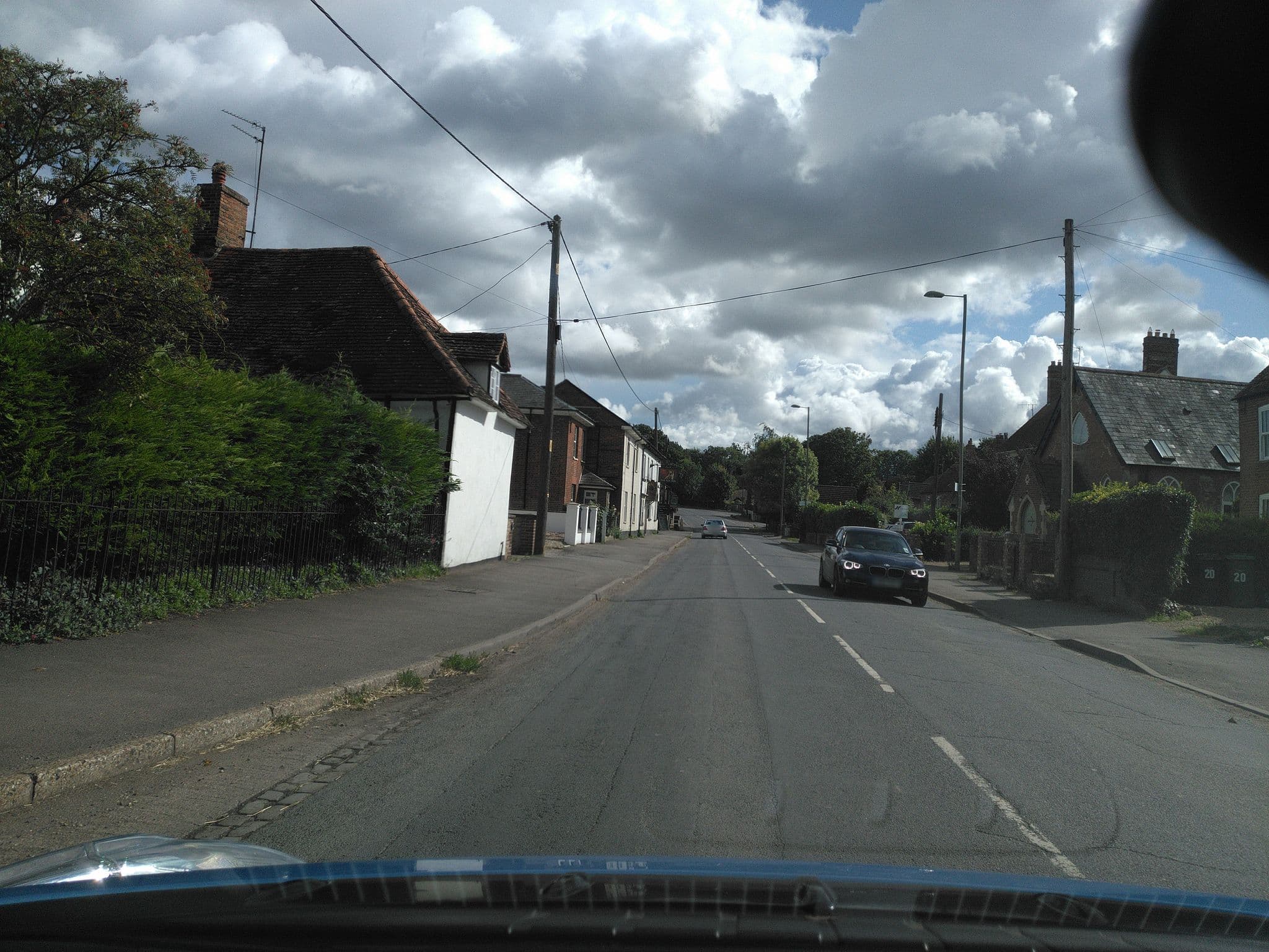 Street view near Timsbury Arms Hotel, Steventon — © zymurgic (CC BY-SA · Mapillary)