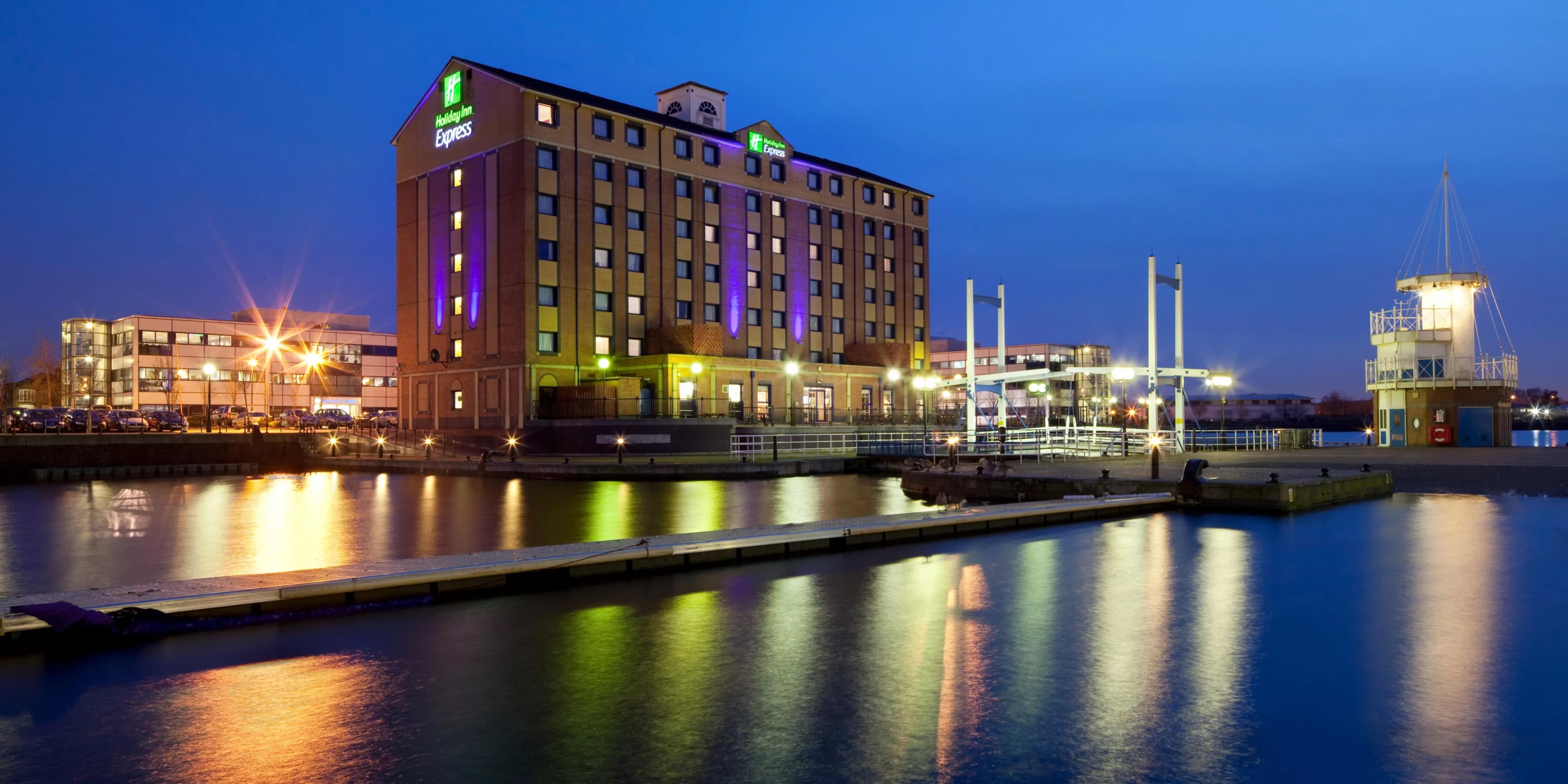Holiday Inn Express Manchester - Salford Quays by IHG, Old Trafford