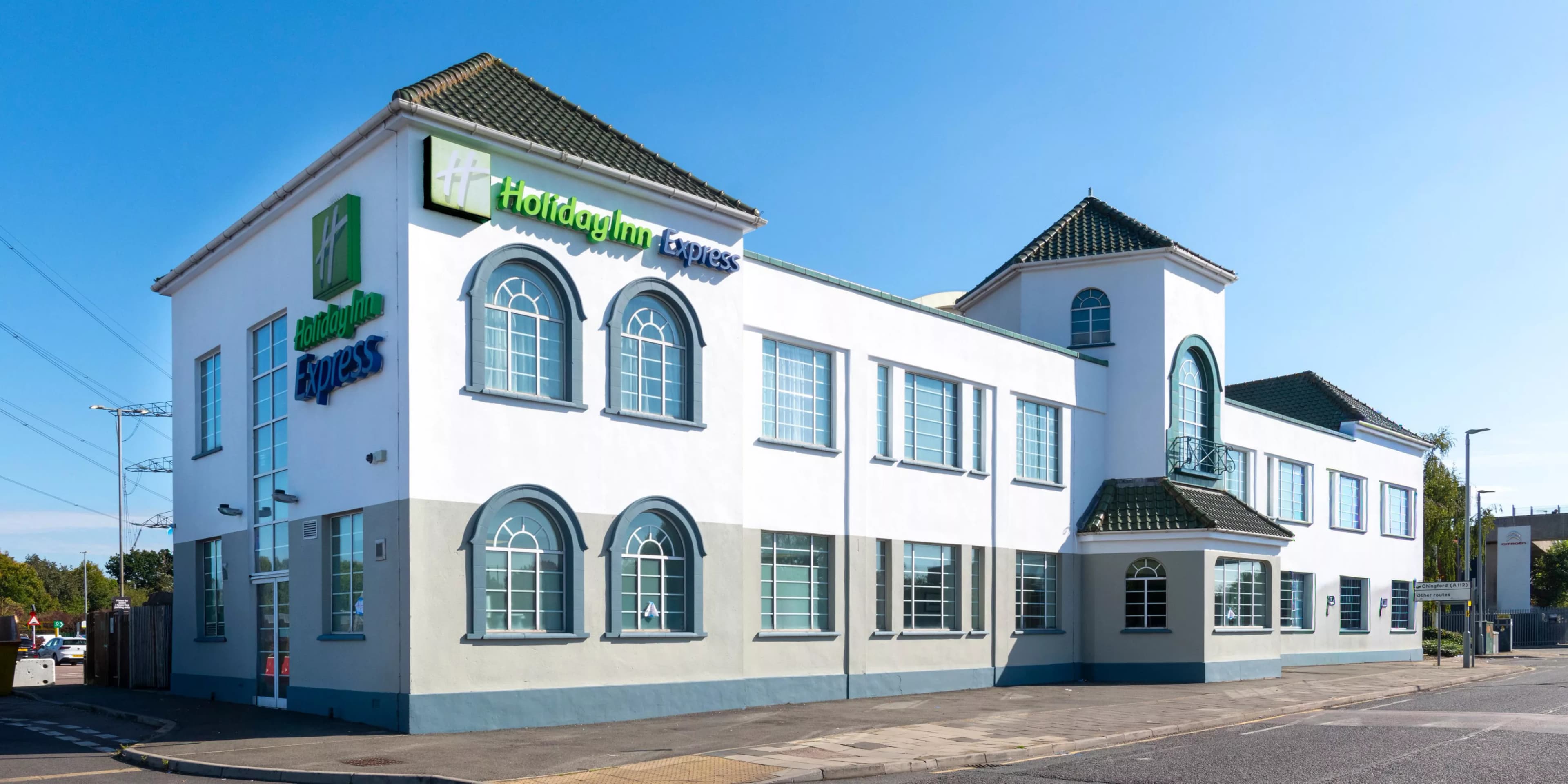 Holiday Inn Express London Chingford-Nth Circular by IHG, Highams Park