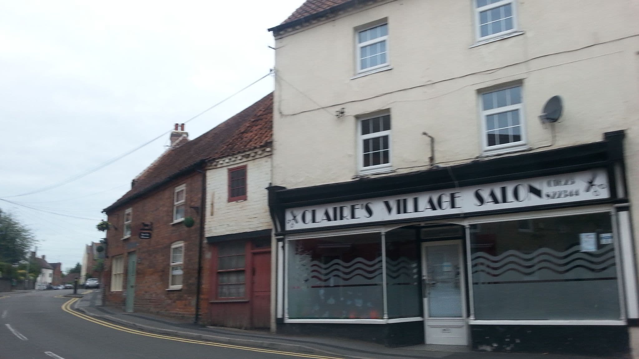 Street view near Bluebell Cottage, Boughton — © adam2 (CC BY-SA · Mapillary)