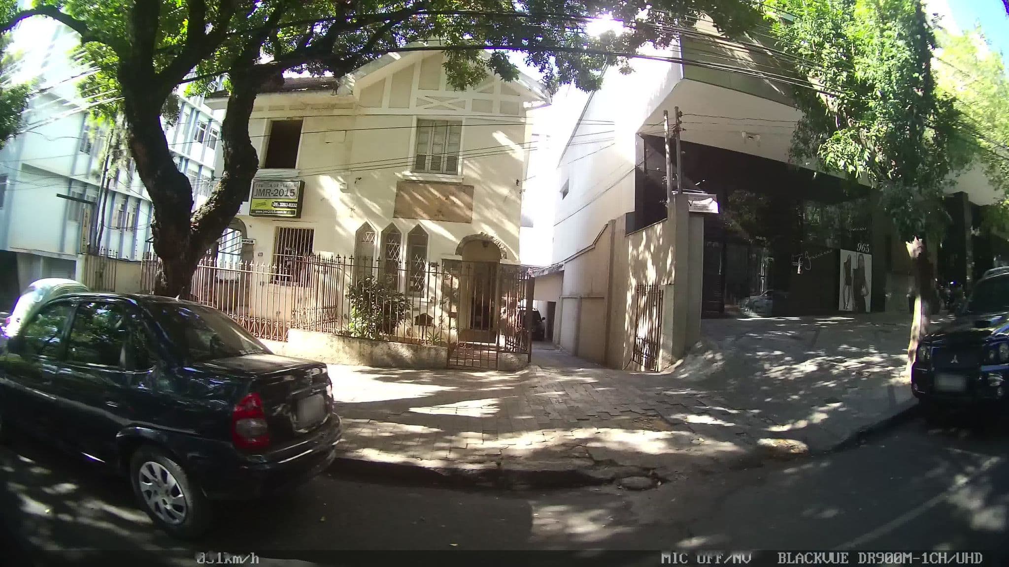 Street view near Transamerica Belo Horizonte Lourdes, Belo Horizonte — © kaart_2 (CC BY-SA · Mapillary)