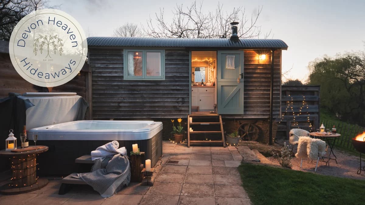 Devon Heaven Hideaways - Glamping near Exeter with Hot Tubs, Exminster
