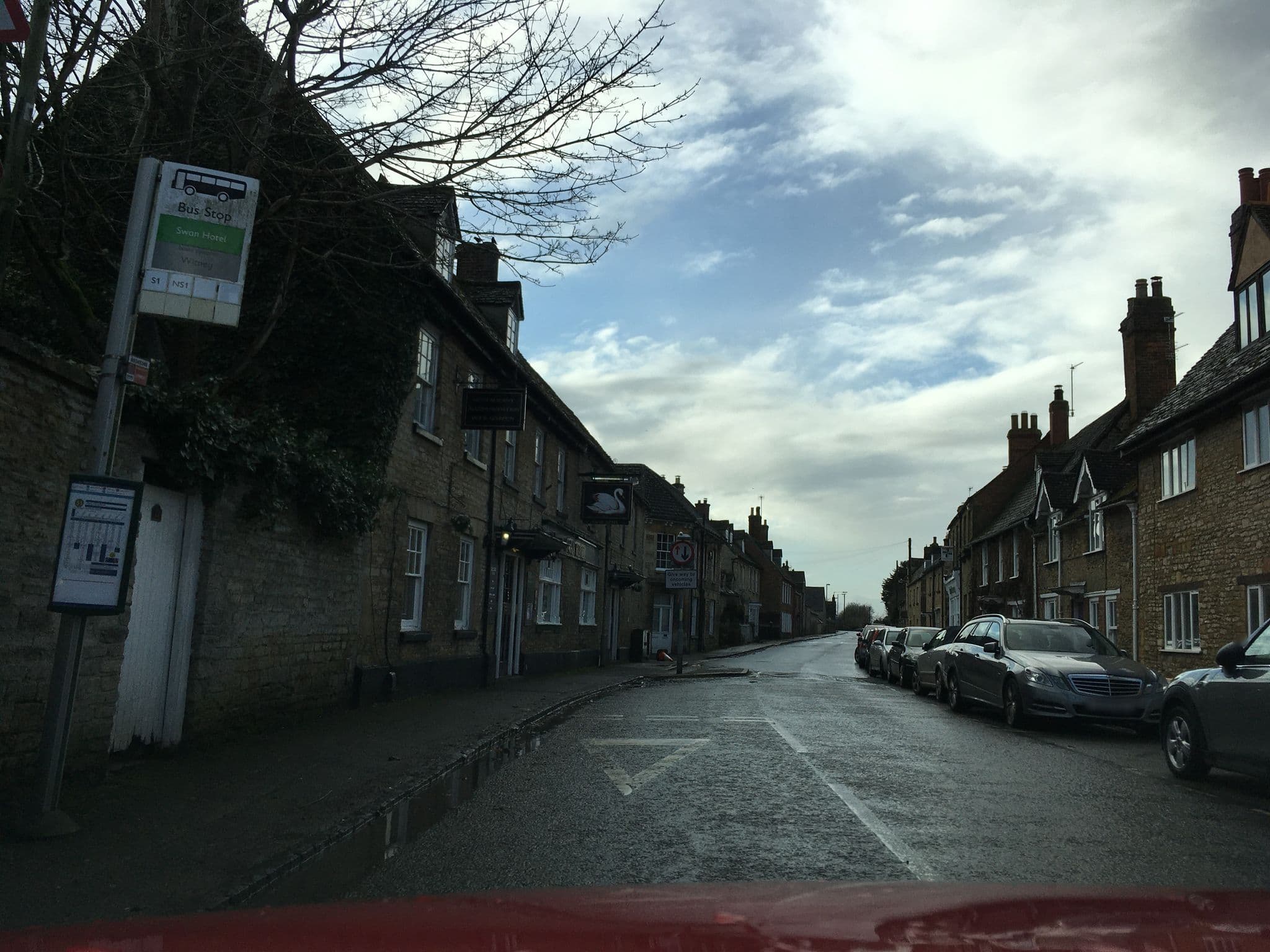 Street view near Swan Hotel, Eynsham — © southglos (CC BY-SA · Mapillary)