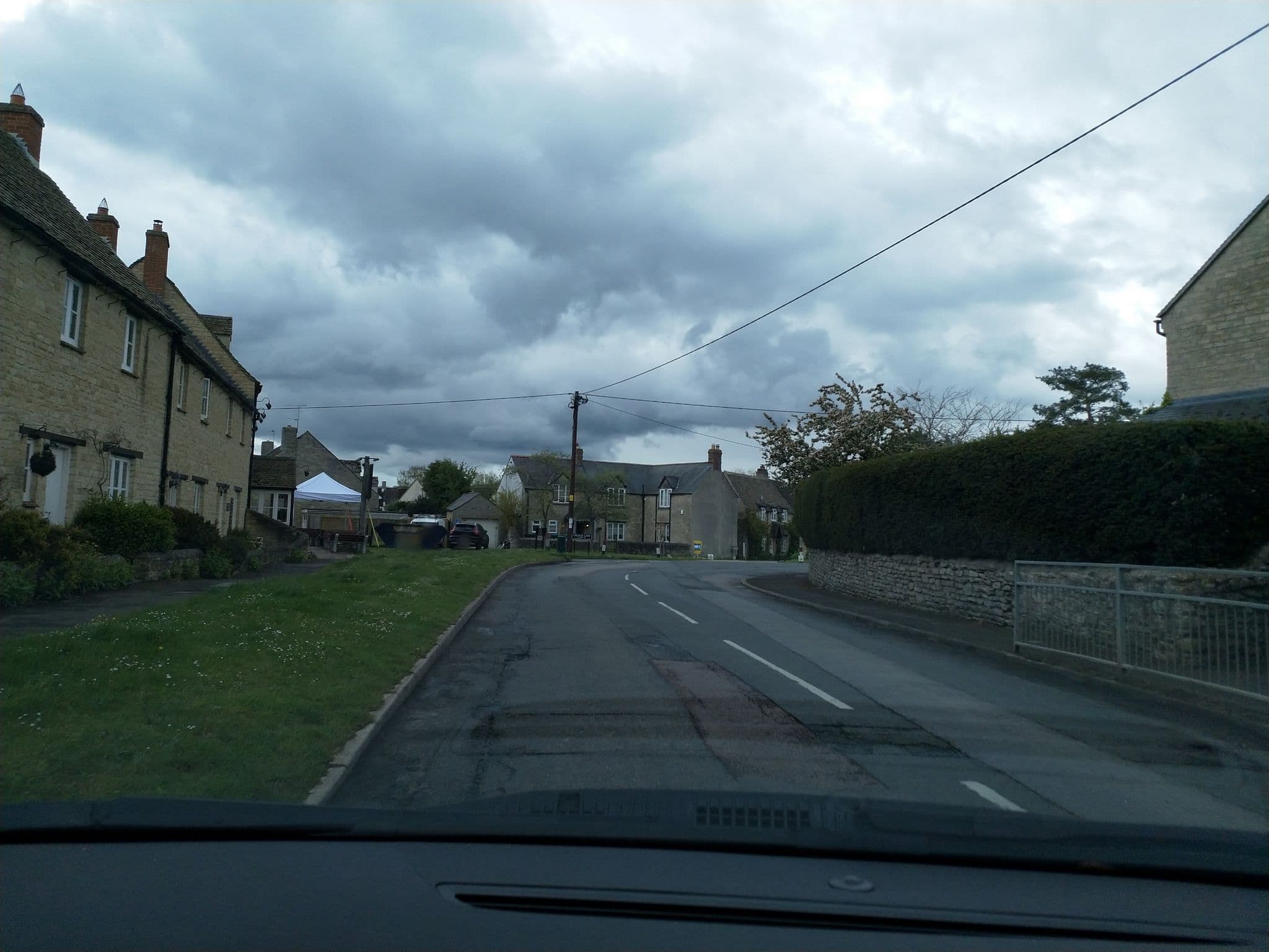 Street view near The Chequers Inn, Eynsham — © laye (CC BY-SA · Mapillary)