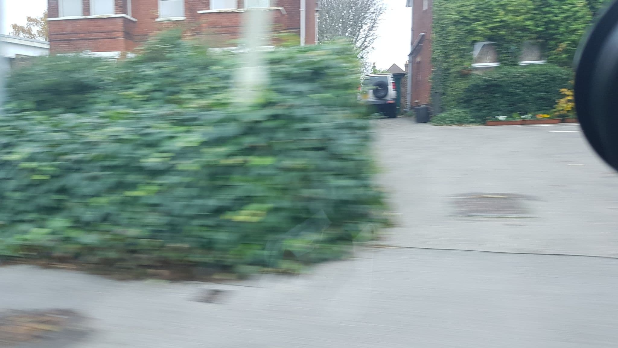 Street view near Oak Tree Guest House - Double Room, Farnborough — © cicisxn (CC BY-SA · Mapillary)