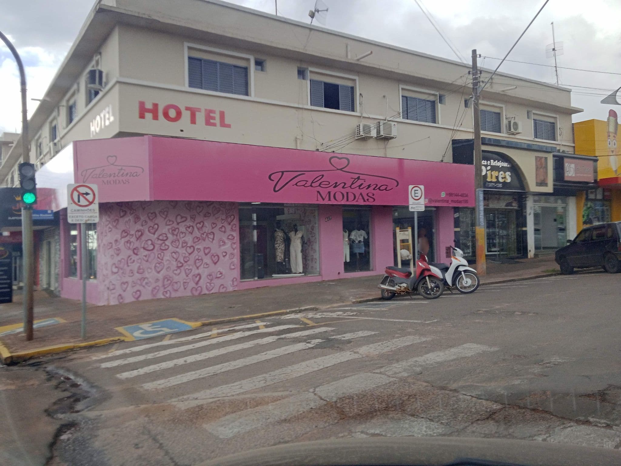 Street view near Hotel Panorama, Panorama — © _Thico_ (CC BY-SA · Mapillary)